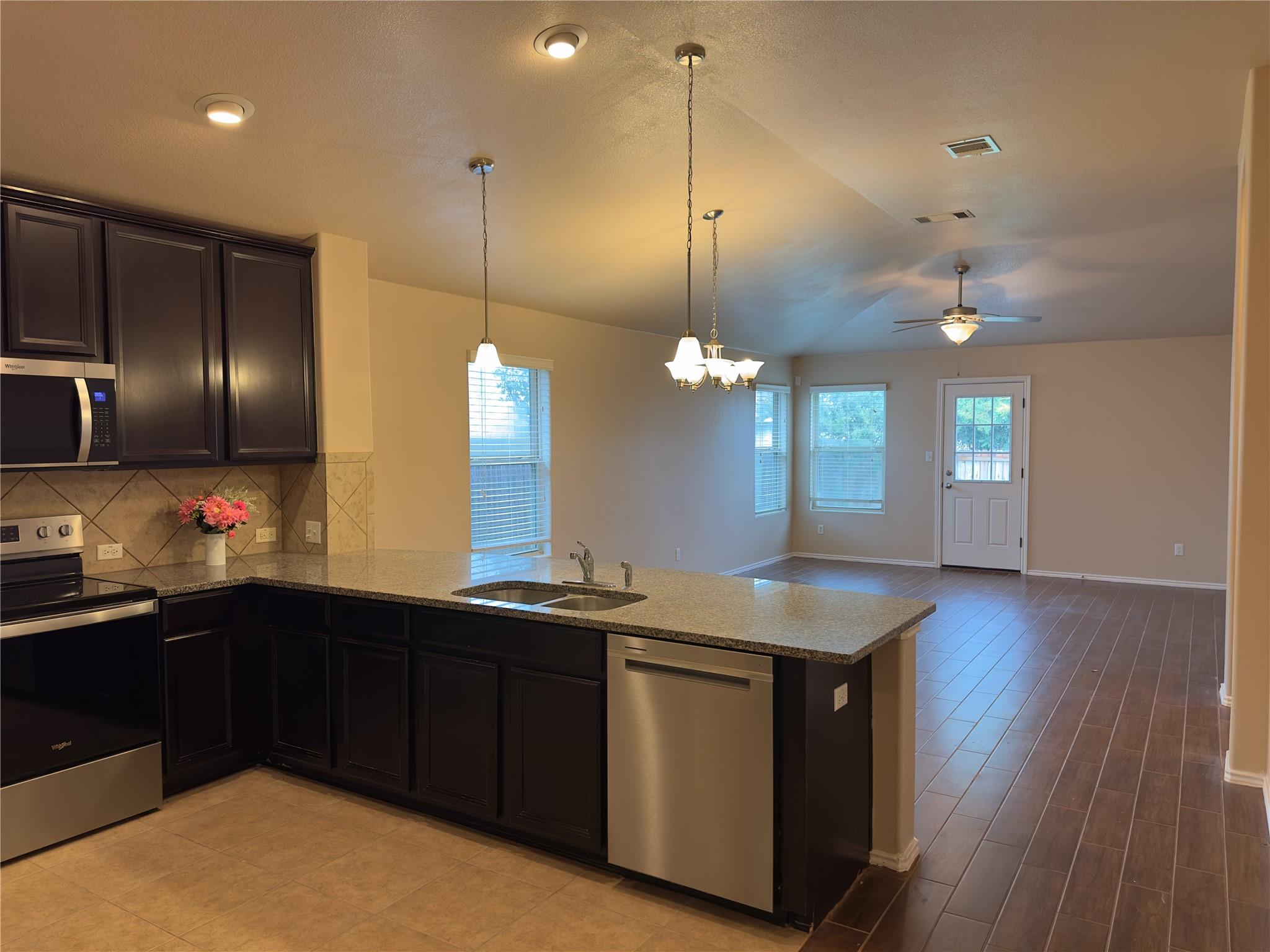 19013 Mangan Way Property Photo 4