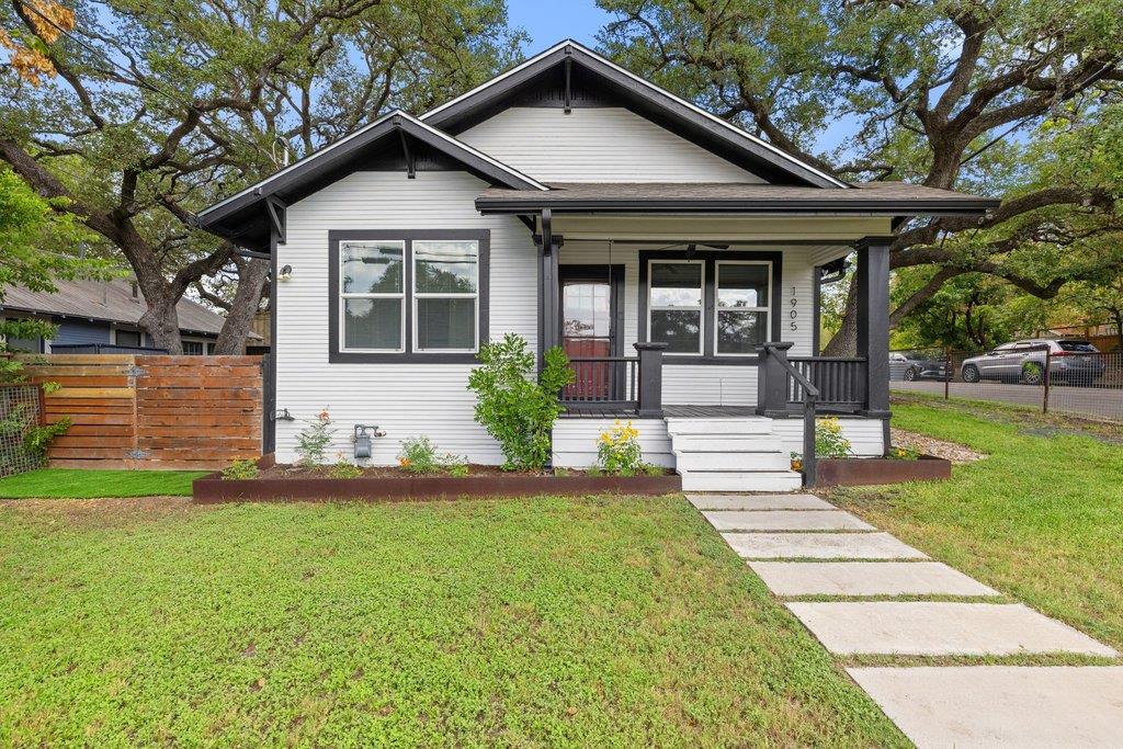 1905 Brackenridge St Property Photo 1