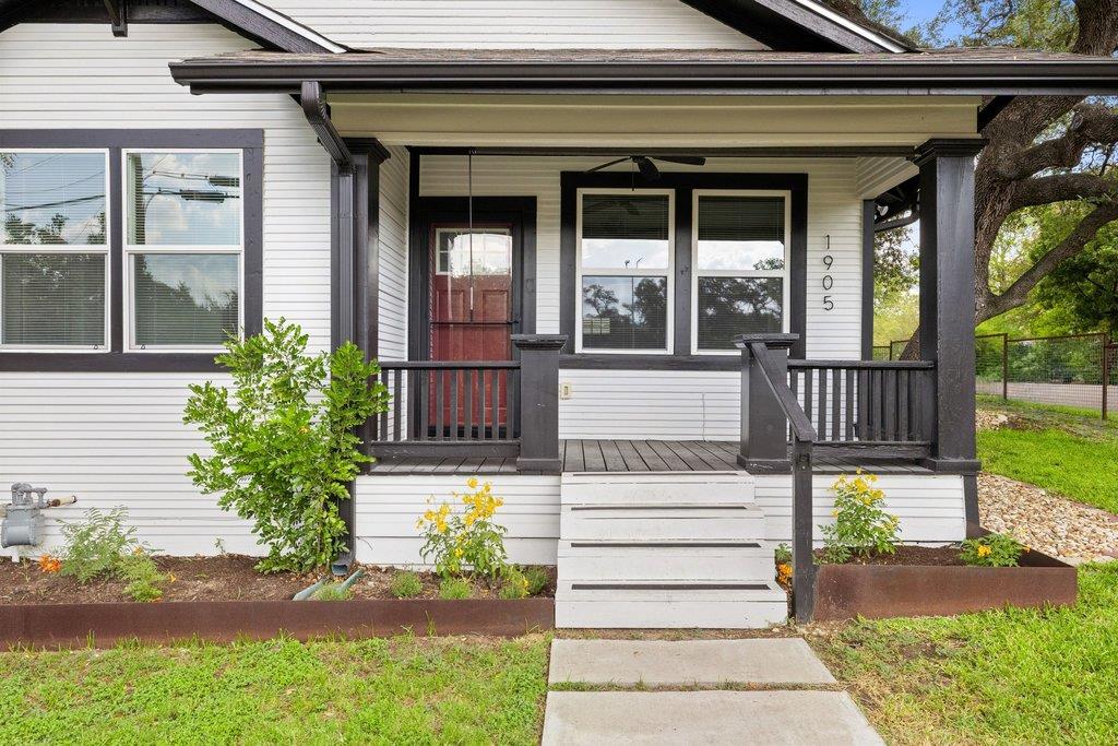 1905 Brackenridge St Property Photo 3