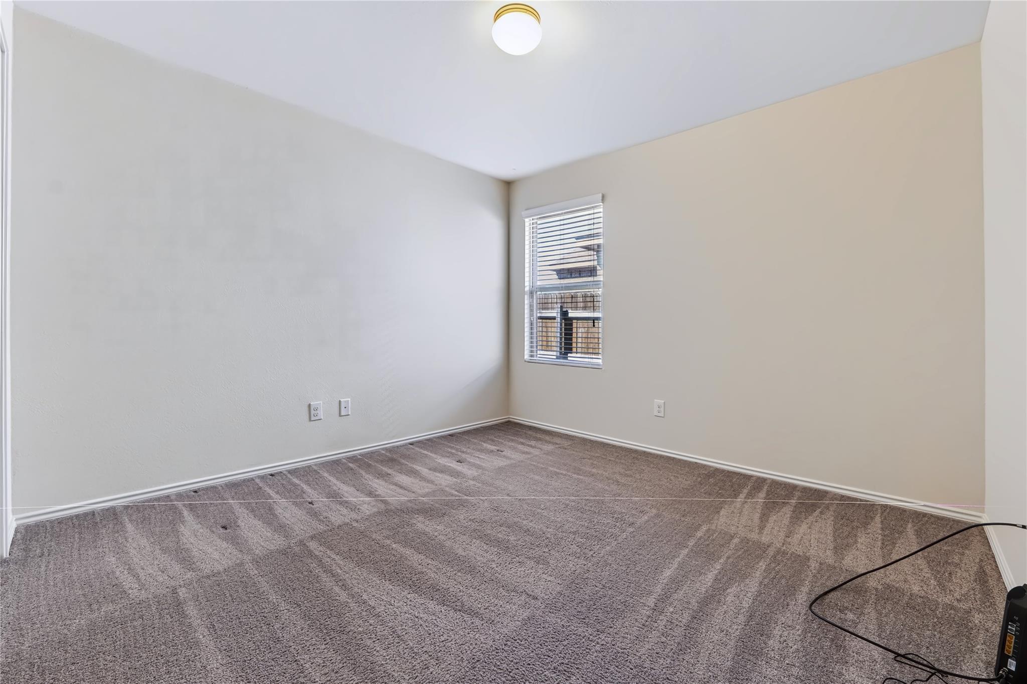 328 Circle Way Property Photo 15