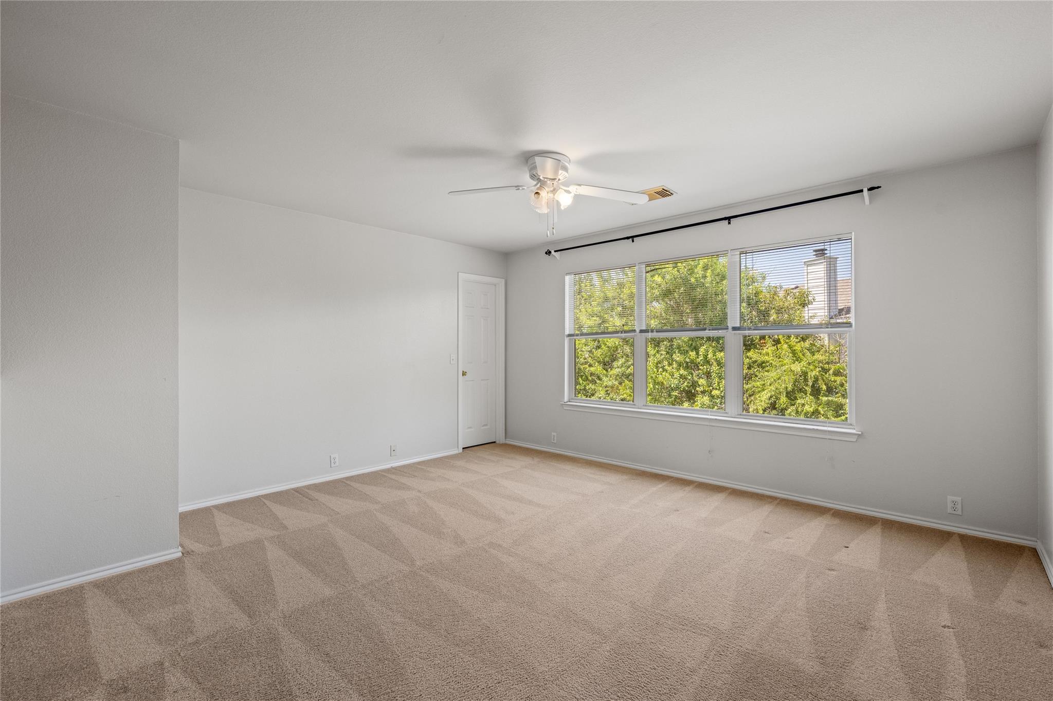 14716 Lantern Ln Property Photo 12