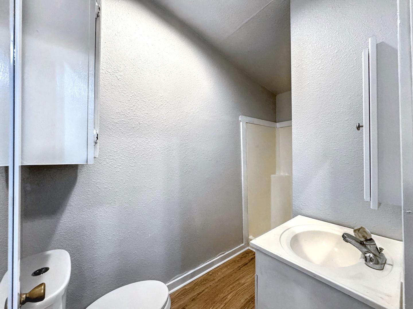 1108 W Mccarty Ln Property Photo 8