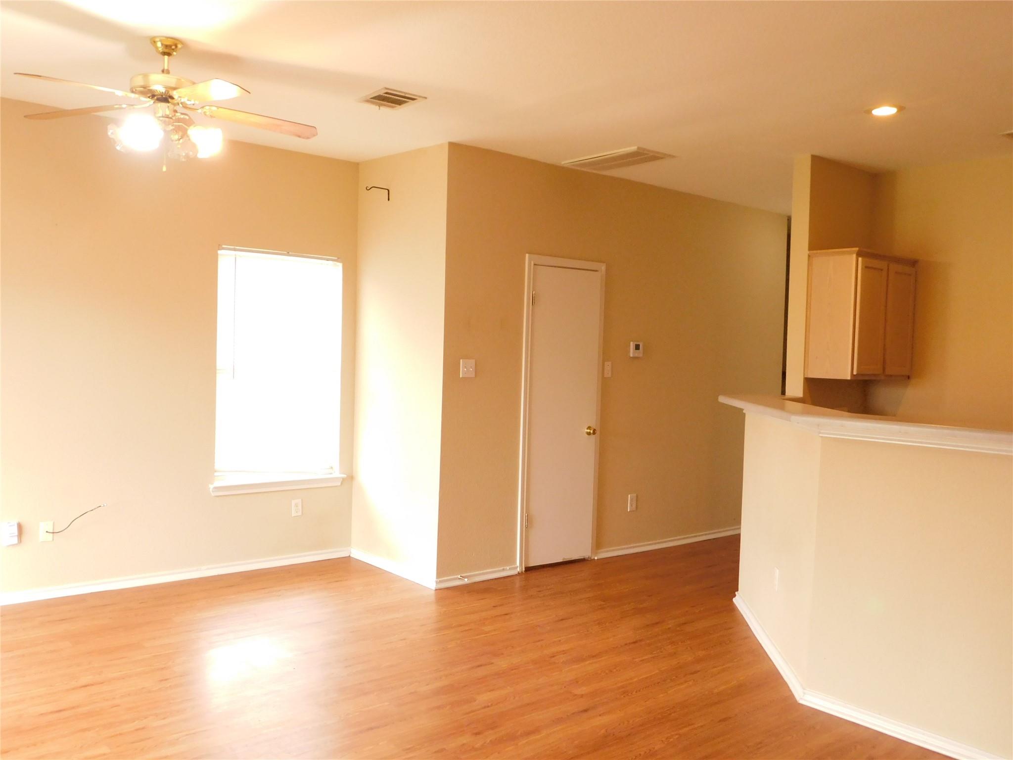 6726 Windrift Way #b Property Photo 2