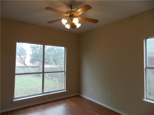 6726 Windrift Way #b Property Photo 5