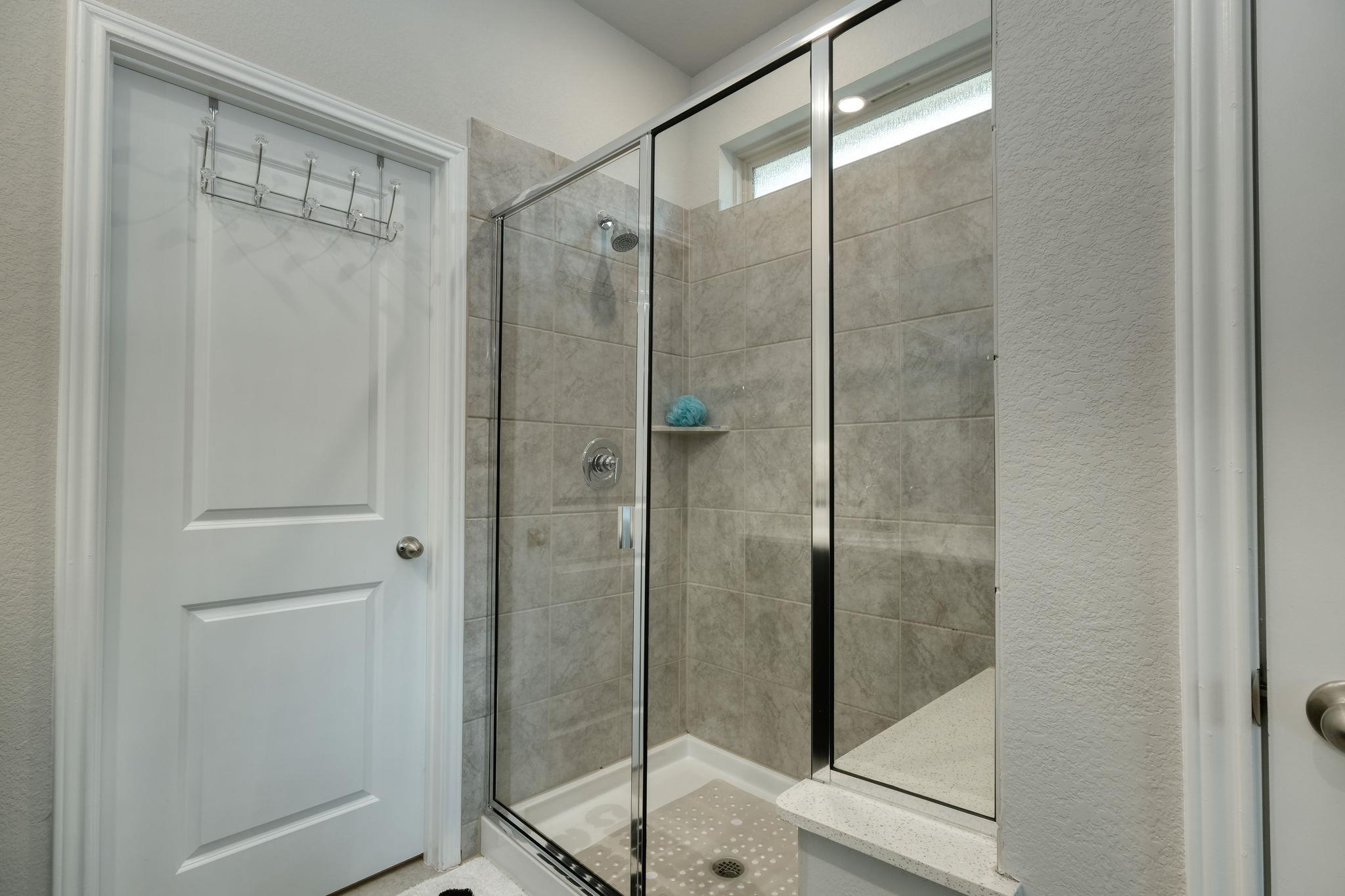 6804 Pleasanton Pkwy Property Photo 17