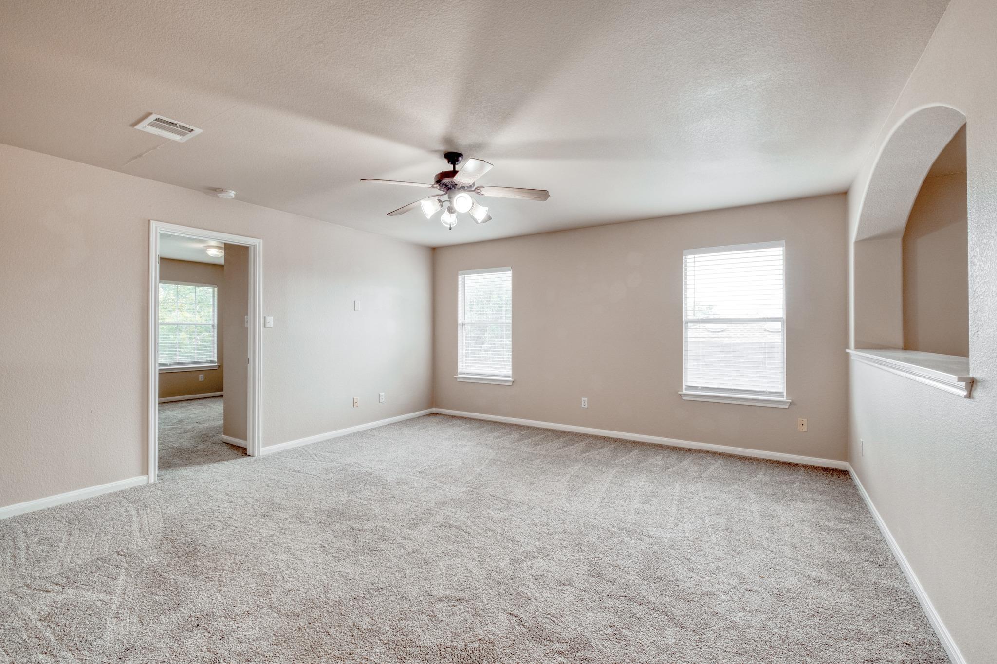 211 Hanstrom Dr Property Photo 21