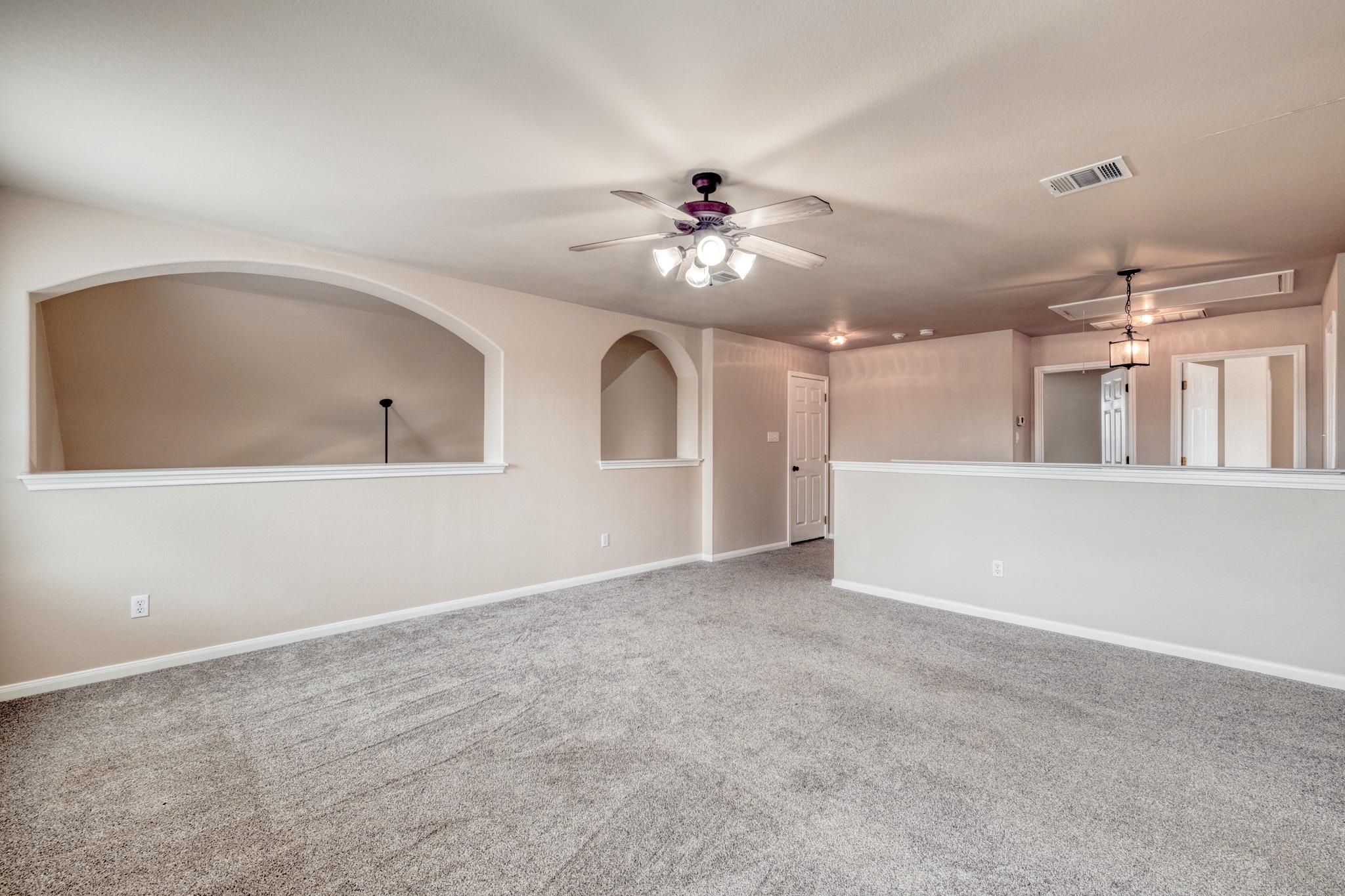 211 Hanstrom Dr Property Photo 22