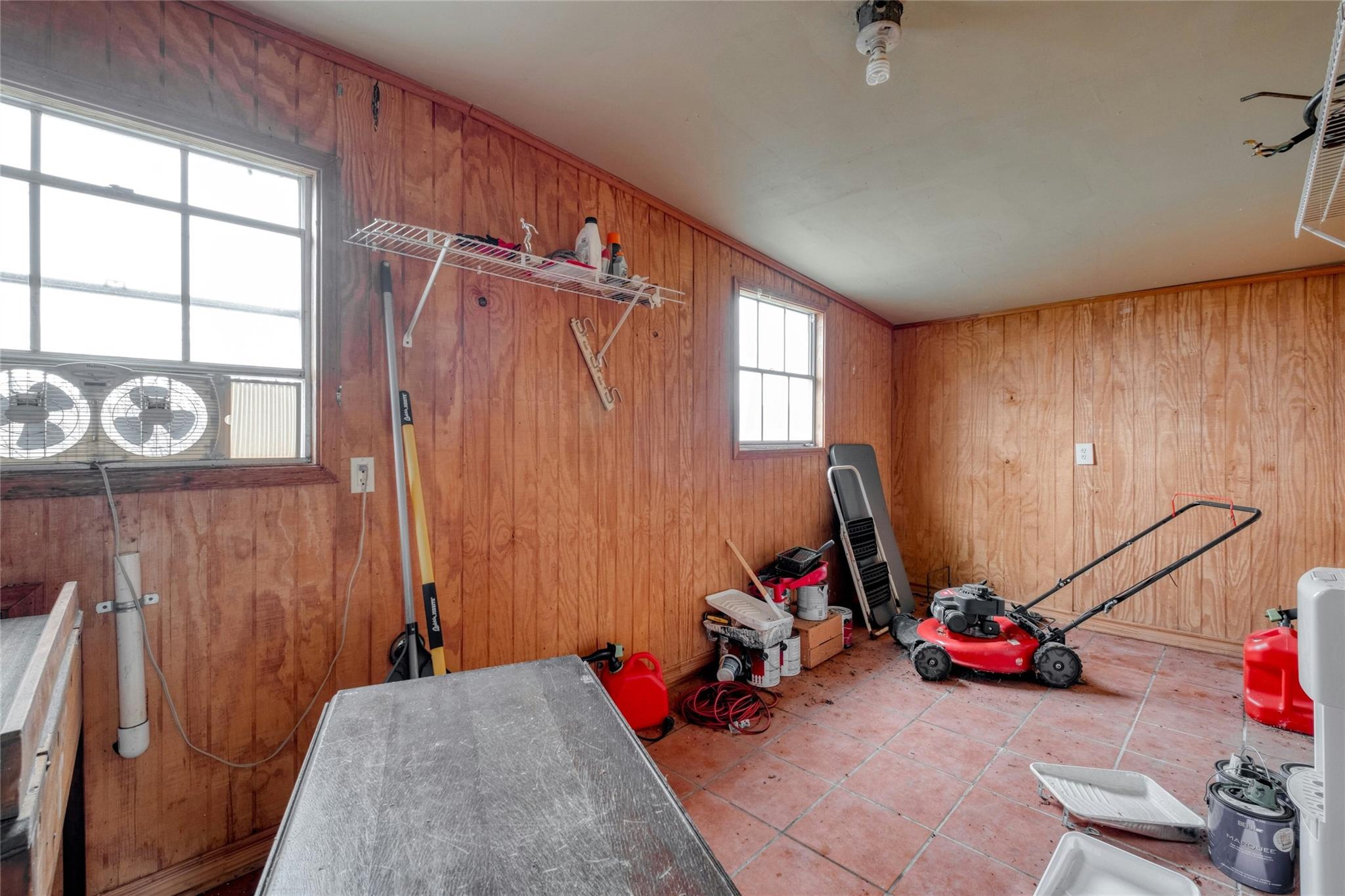 103 Robin Ln Property Photo 29