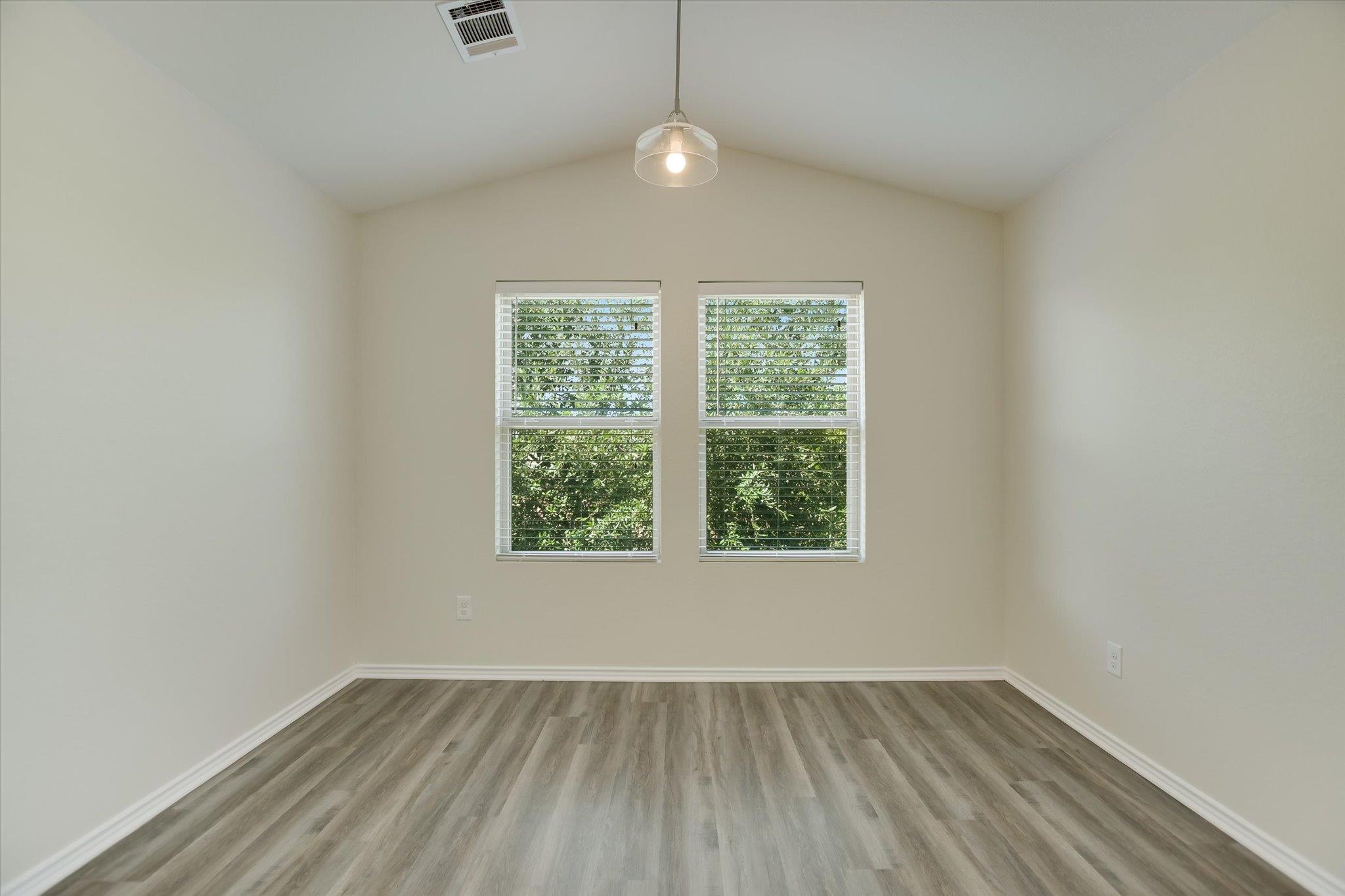 210 Anacua Loop Property Photo 13