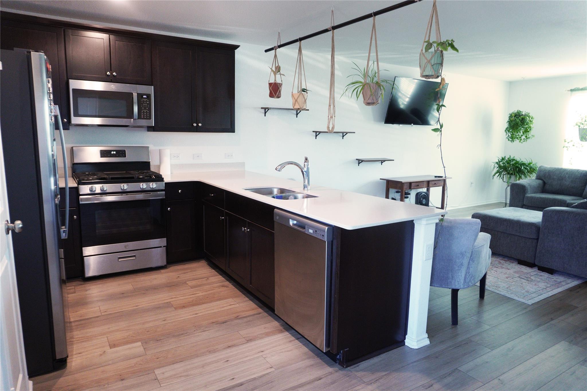 13804 Knights Branch Dr Property Photo 5