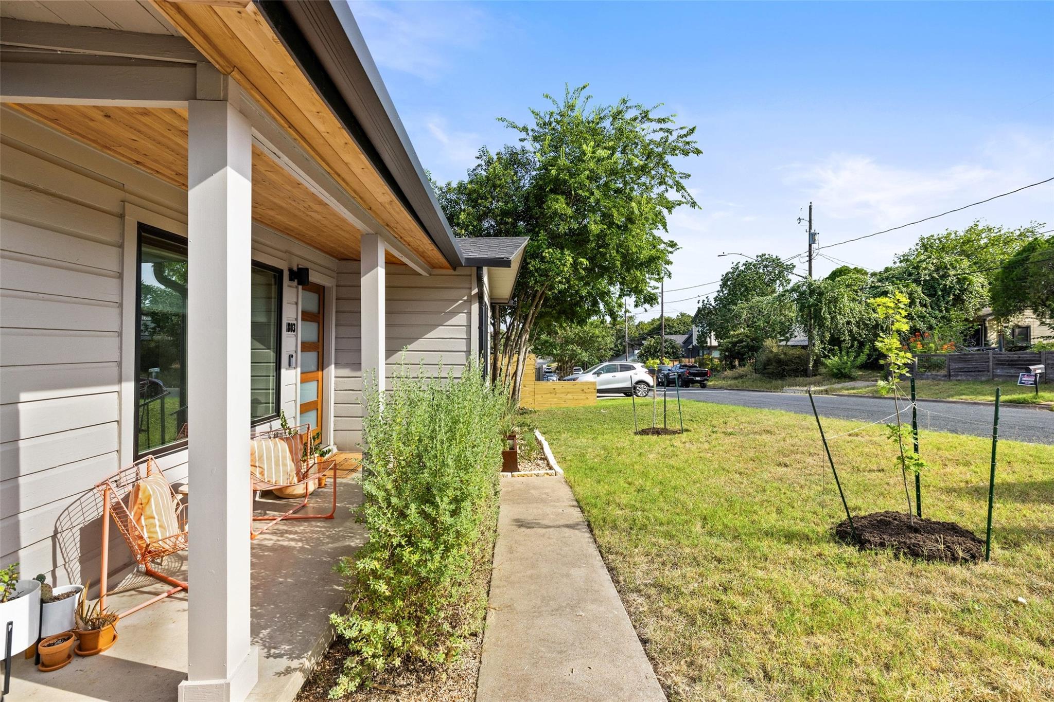 1803 Perez St Property Photo 2