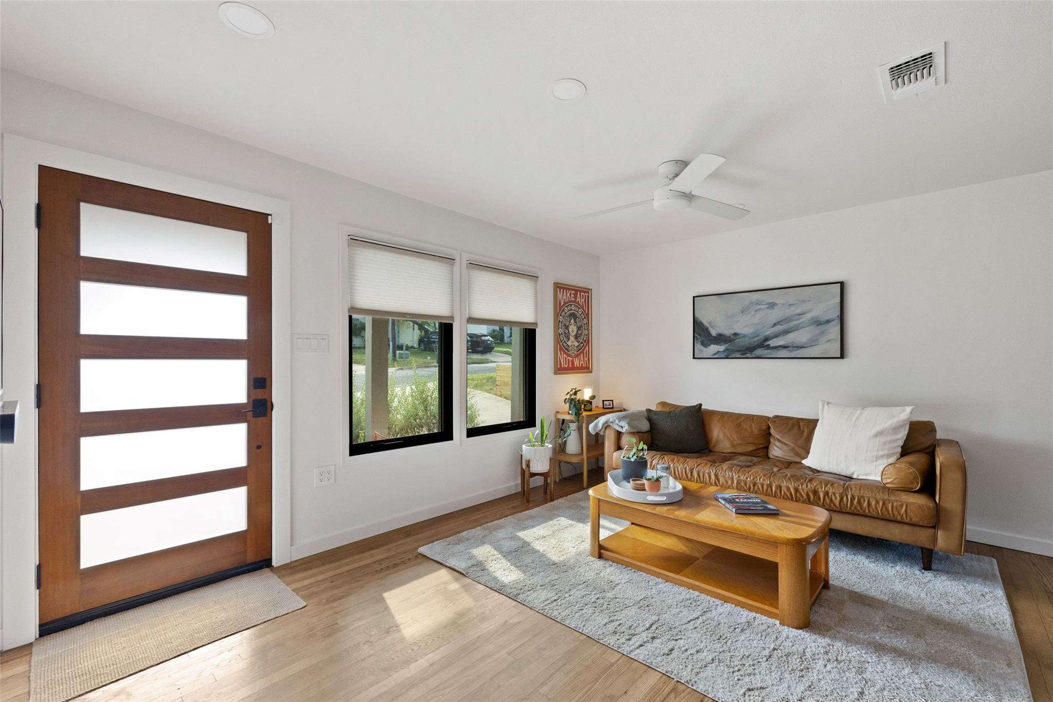 1803 Perez St Property Photo 4