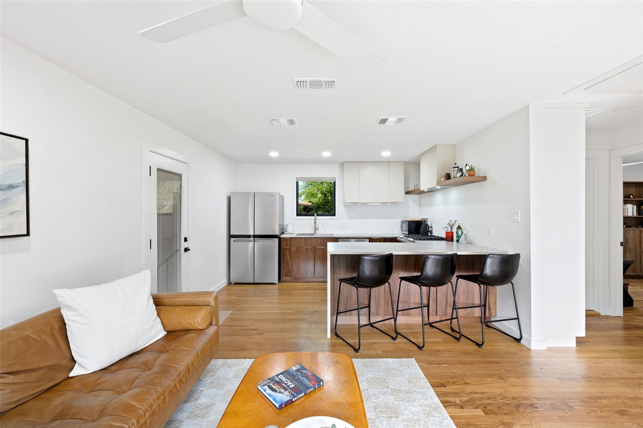 1803 Perez St Property Photo 12