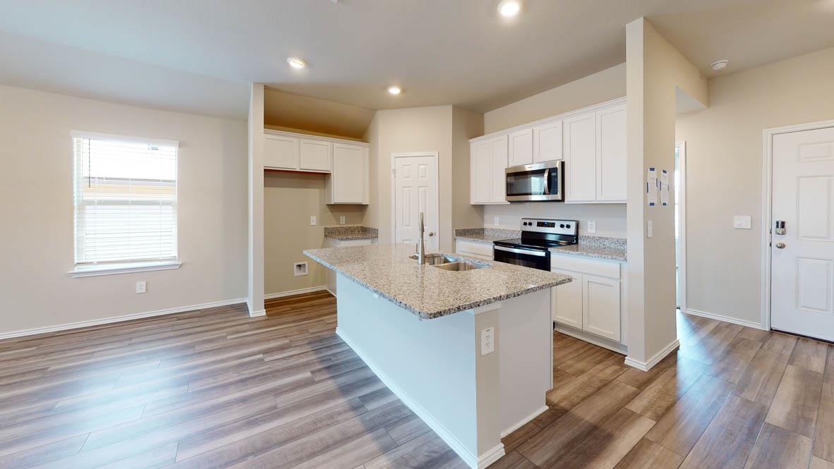 2907 Creekside Hills Blvd Property Photo 3