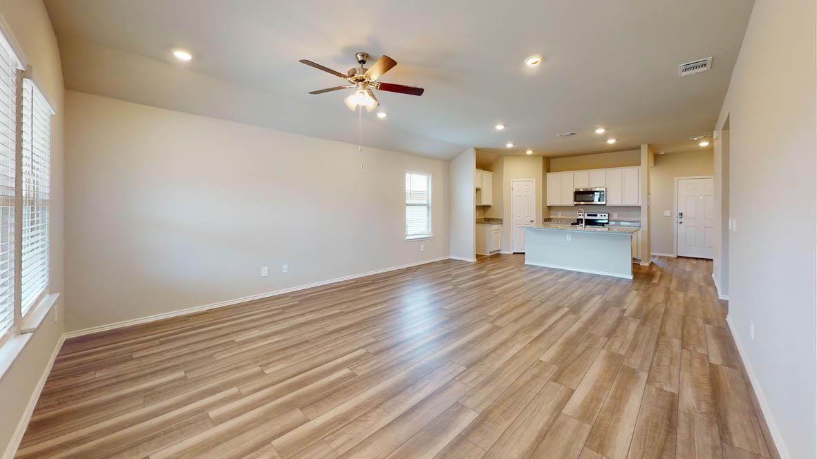2907 Creekside Hills Blvd Property Photo 5