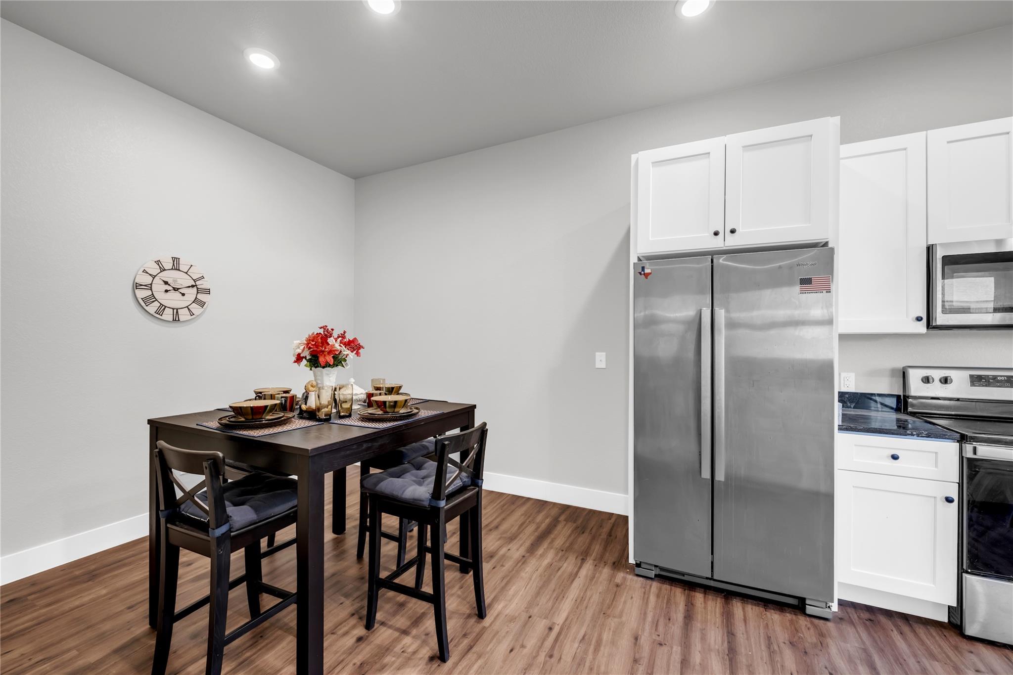 100 S Thomas Cv Property Photo 6