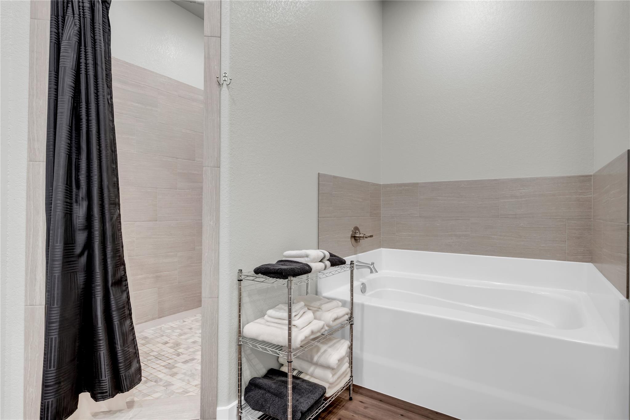 100 S Thomas Cv Property Photo 12