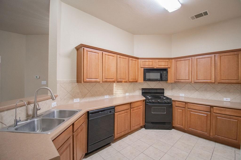 312 Pheasant Rdg Property Photo 10
