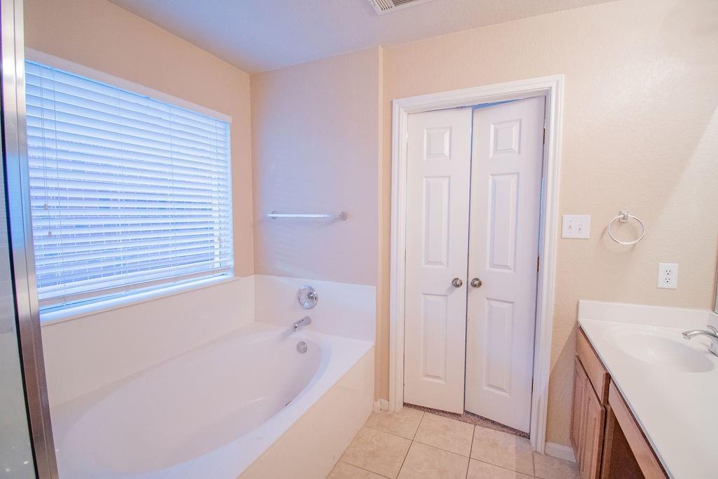 312 Pheasant Rdg Property Photo 22