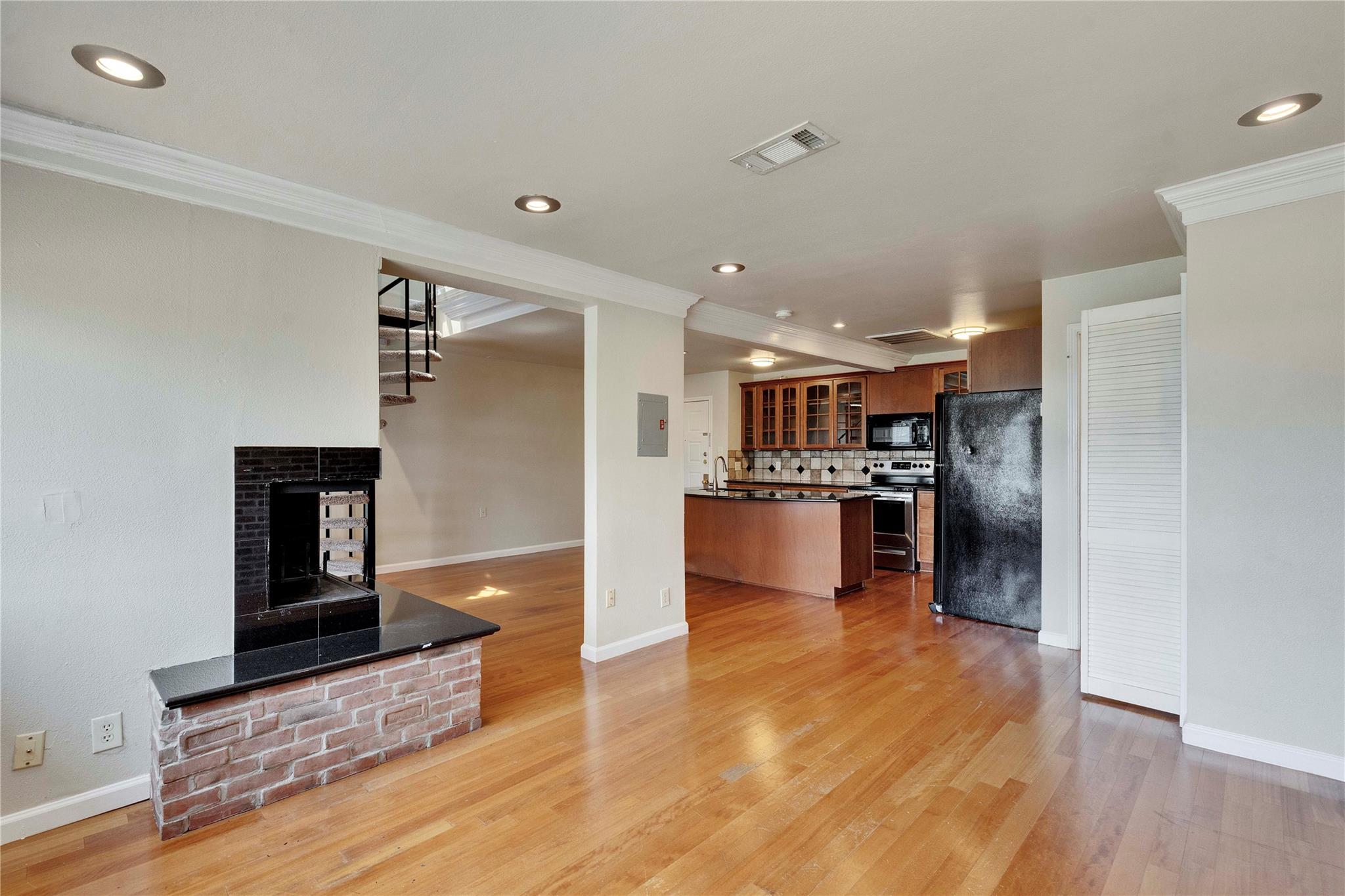 8888 Tallwood Dr #3310 Property Photo 6
