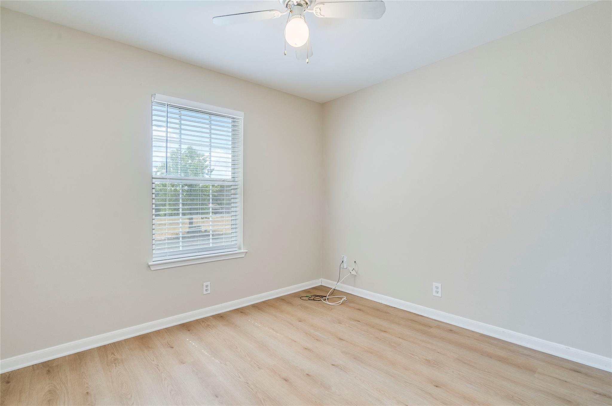 913 Jasmine Trl Property Photo 14