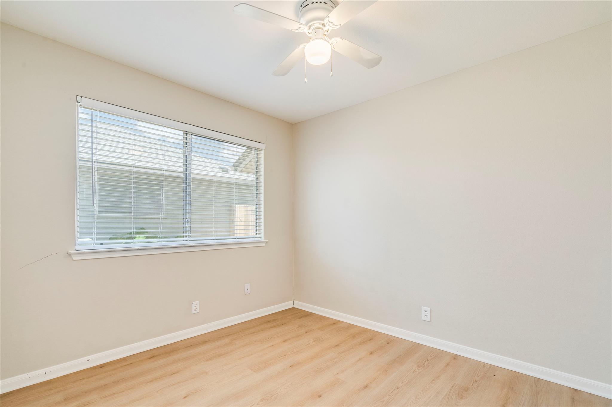 913 Jasmine Trl Property Photo 16
