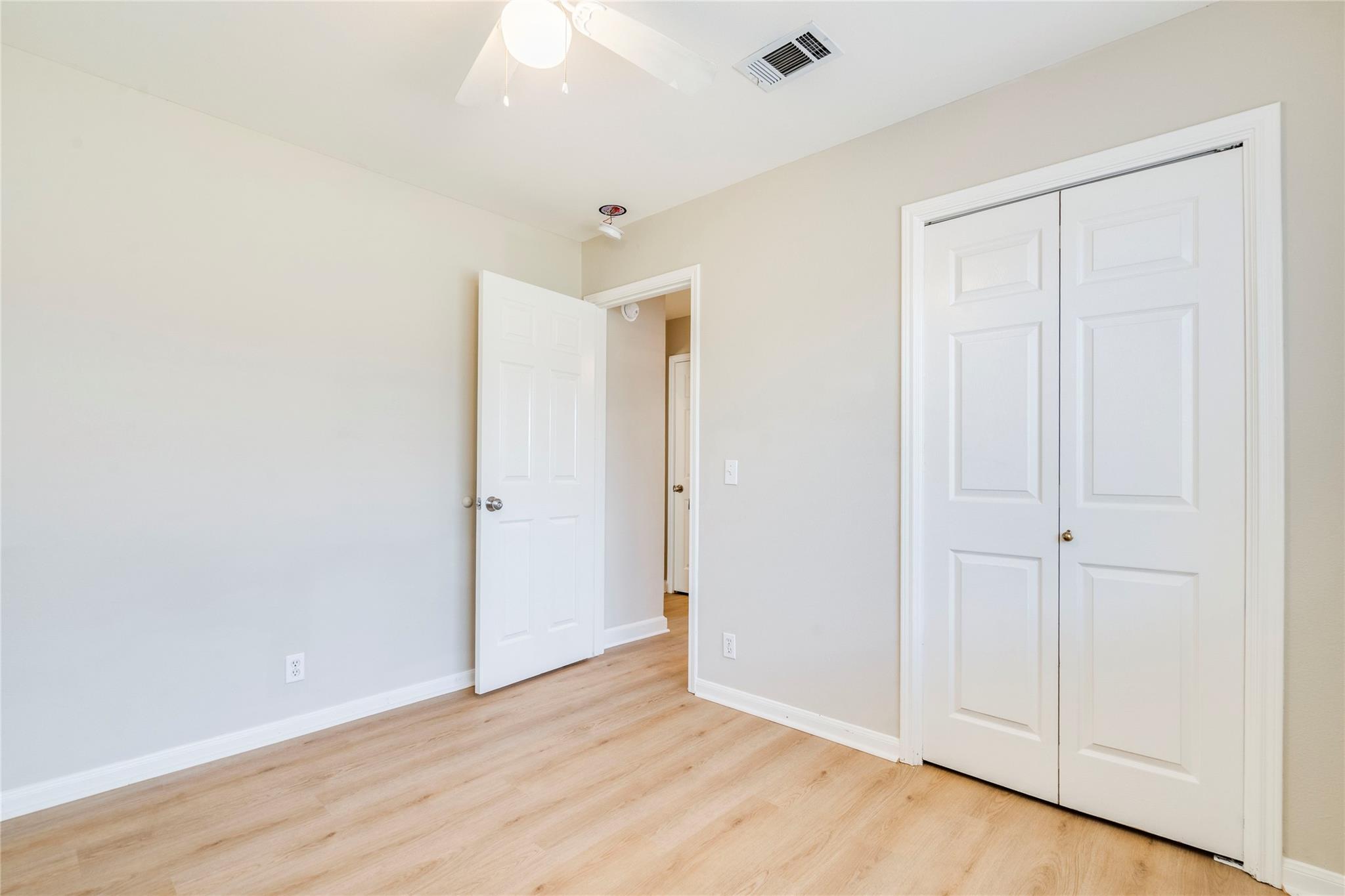 913 Jasmine Trl Property Photo 17