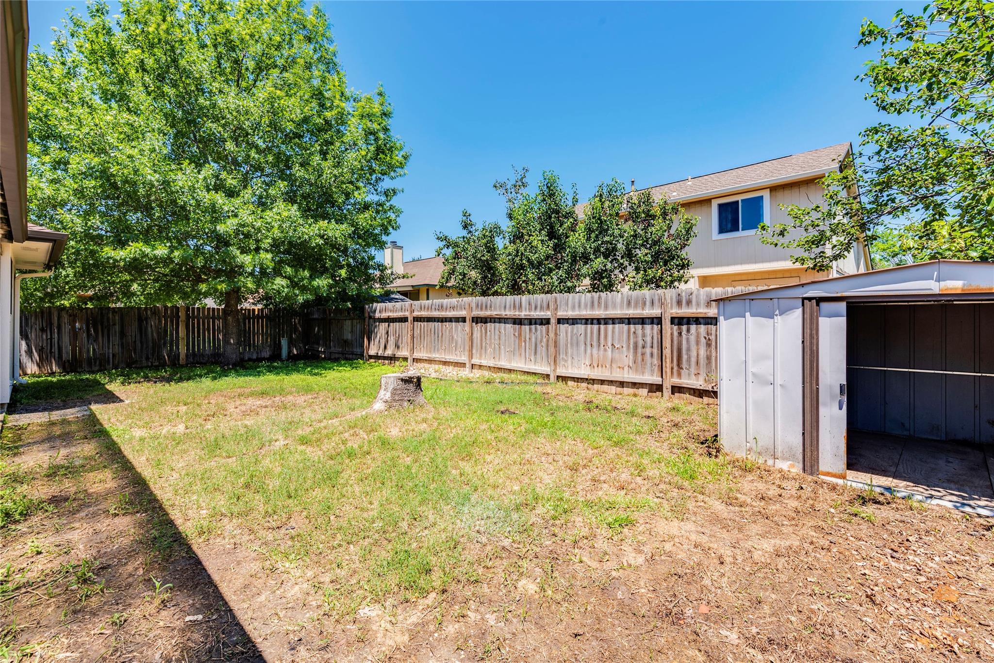 913 Jasmine Trl Property Photo 19