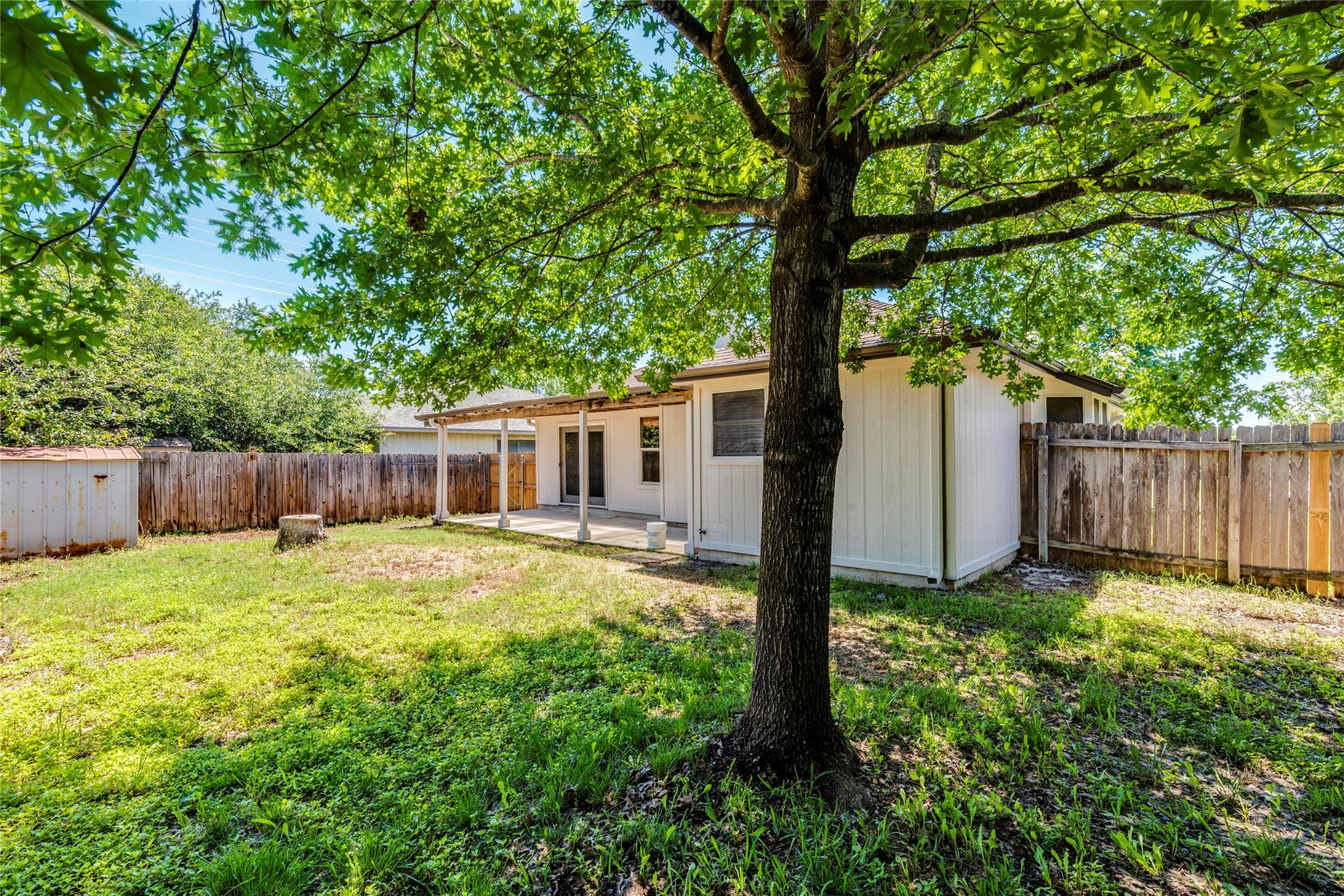 913 Jasmine Trl Property Photo 21