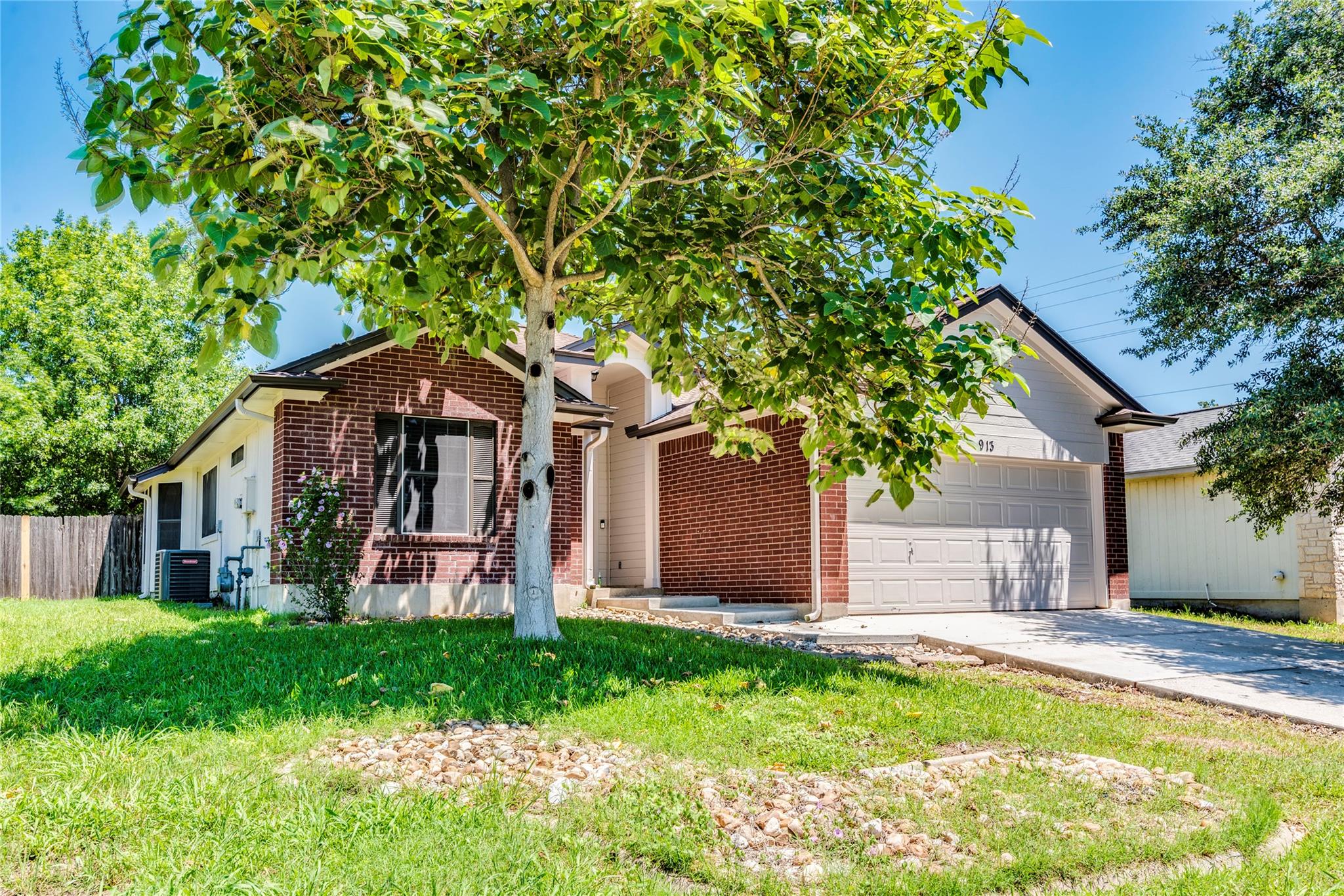 913 Jasmine Trl Property Photo 25