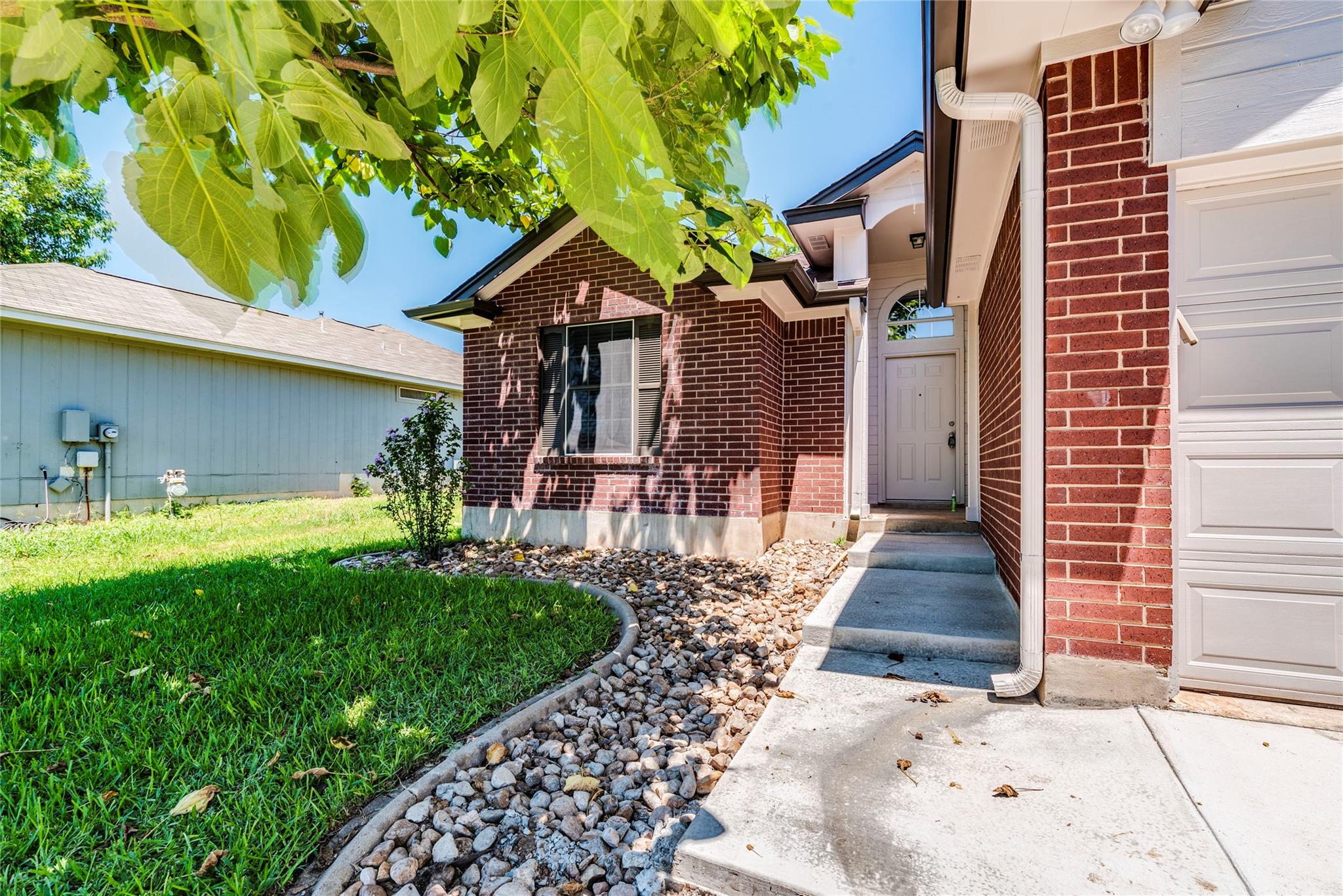 913 Jasmine Trl Property Photo 27
