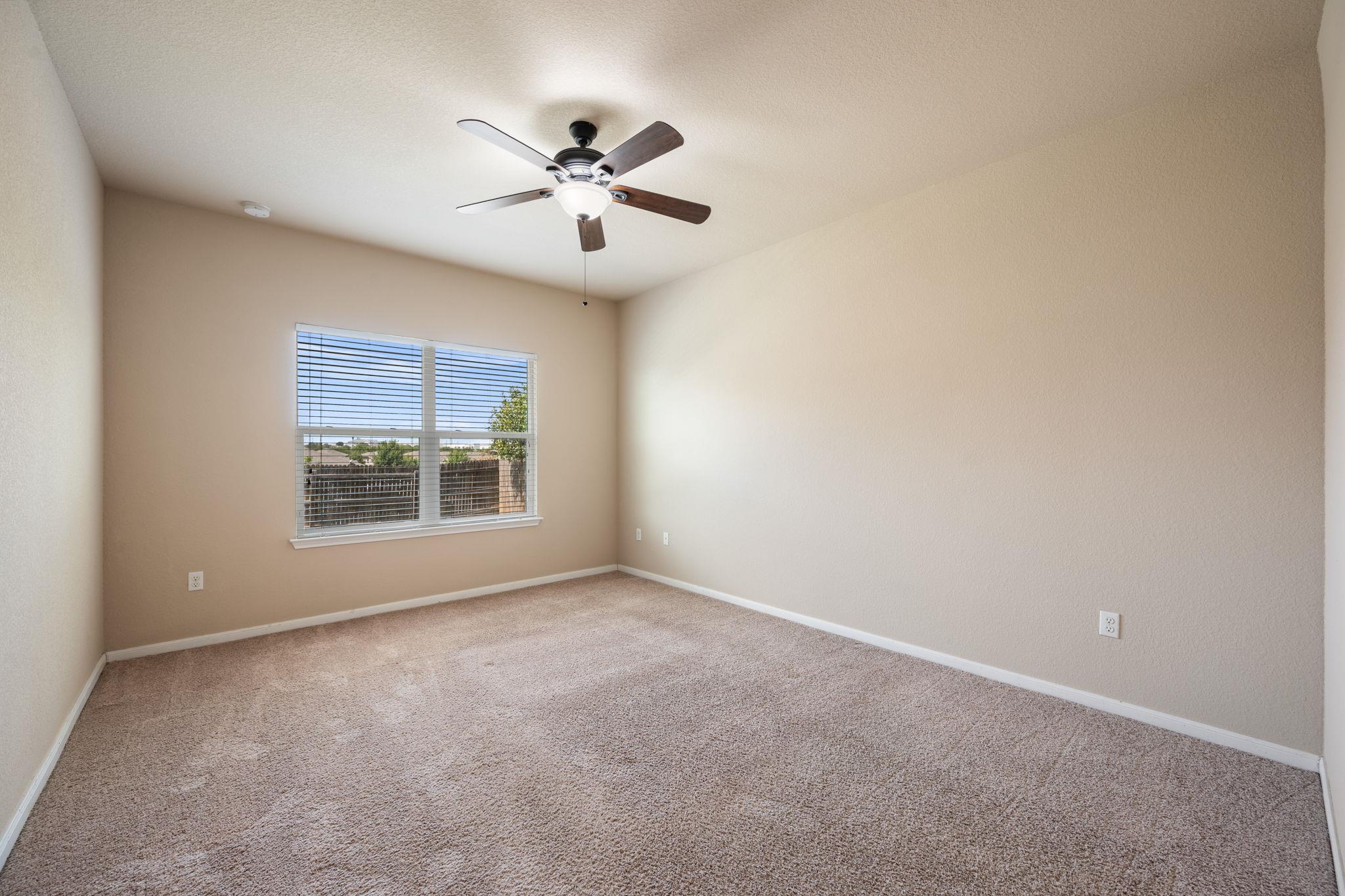 231 Northern Flicker St Property Photo 15