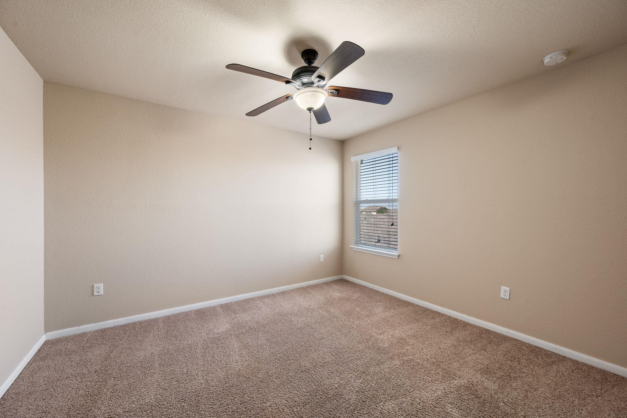 231 Northern Flicker St Property Photo 24