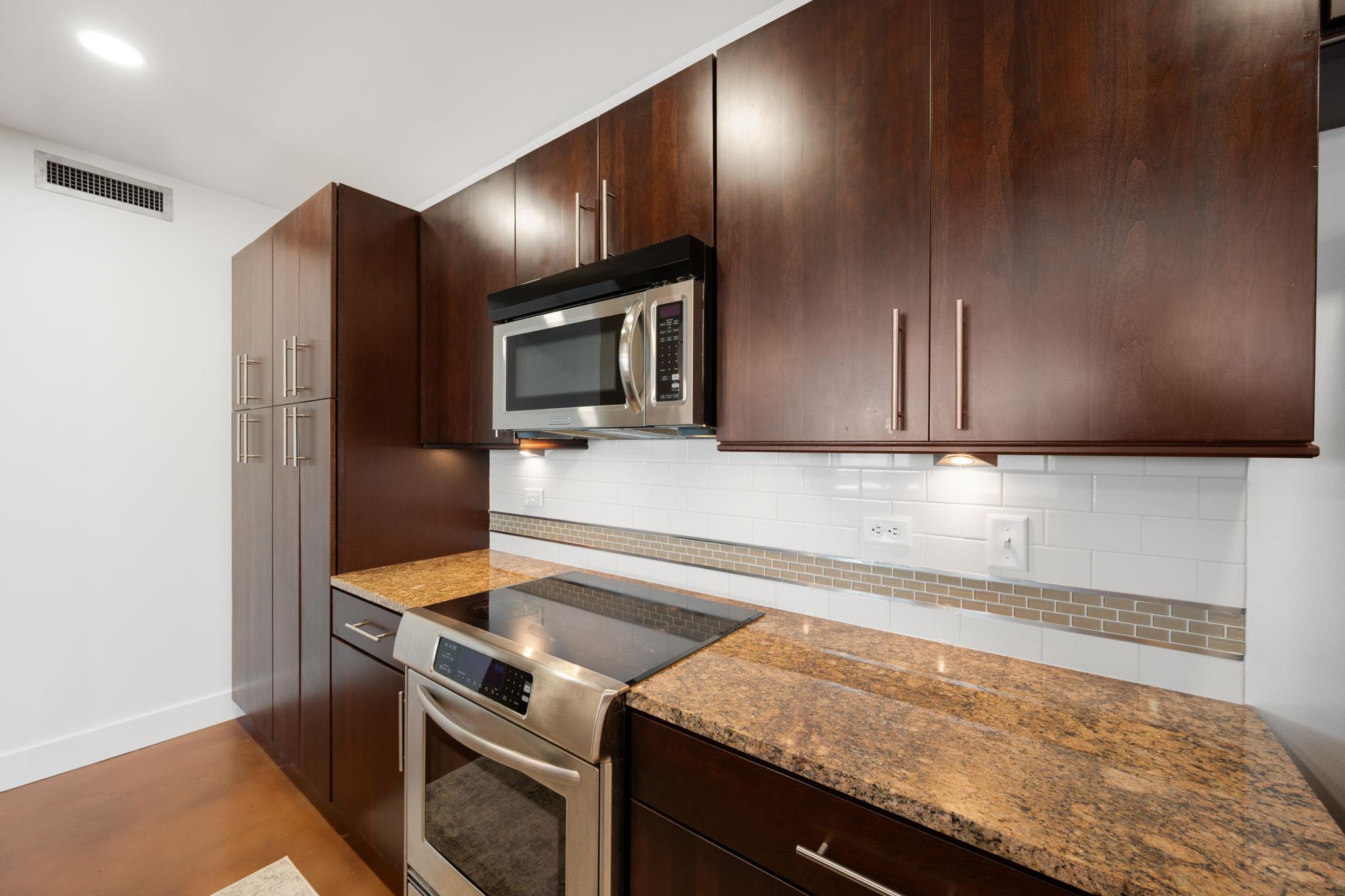 800 Brazos St #1105 Property Photo 13