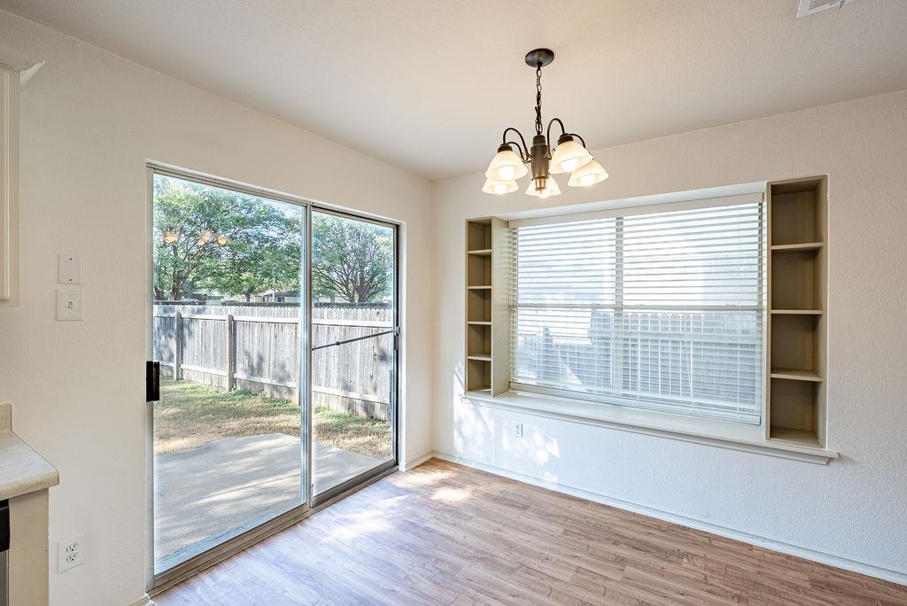13505 Dulles Ave Property Photo 6