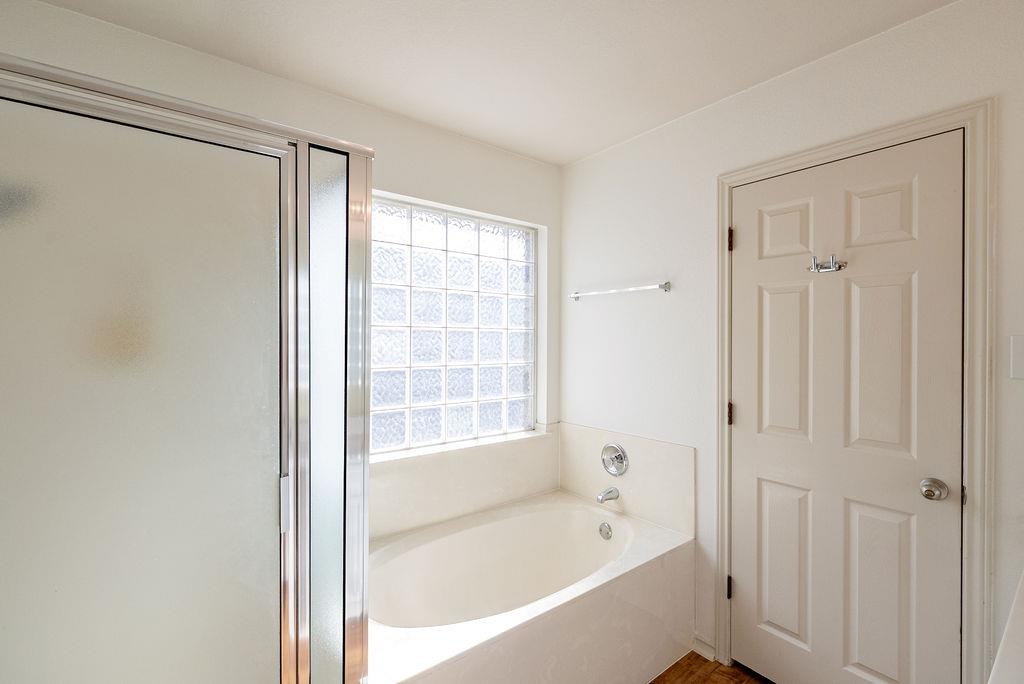 13505 Dulles Ave Property Photo 11
