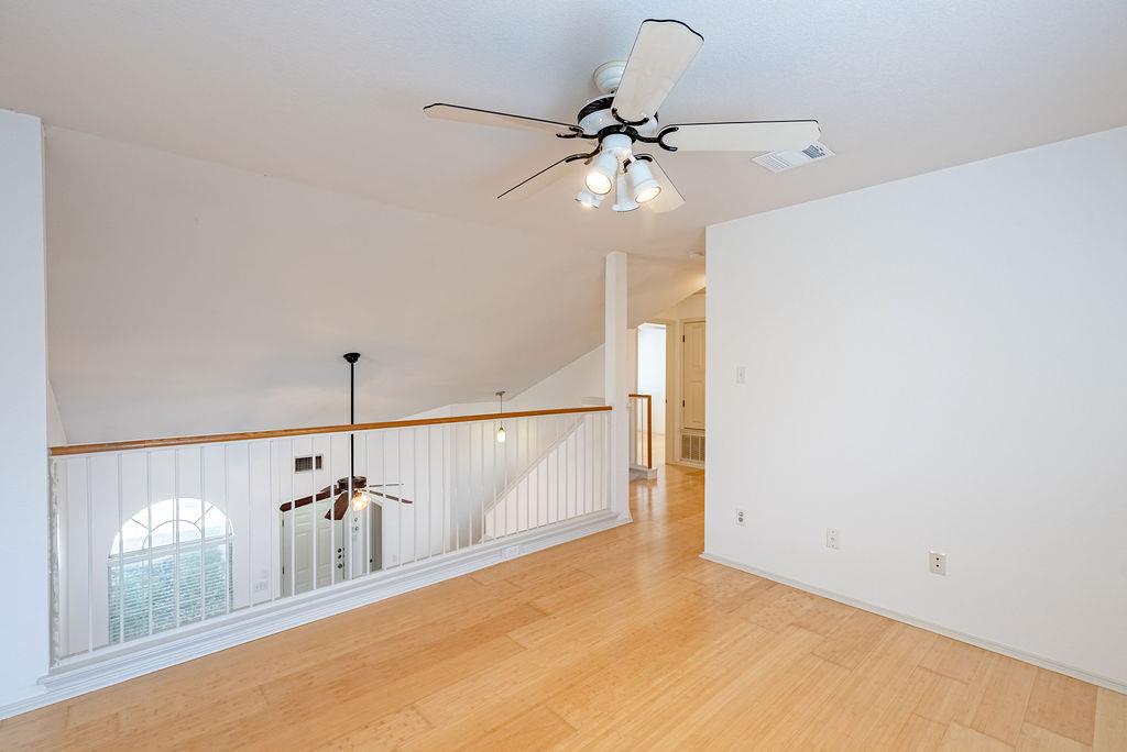 13505 Dulles Ave Property Photo 15