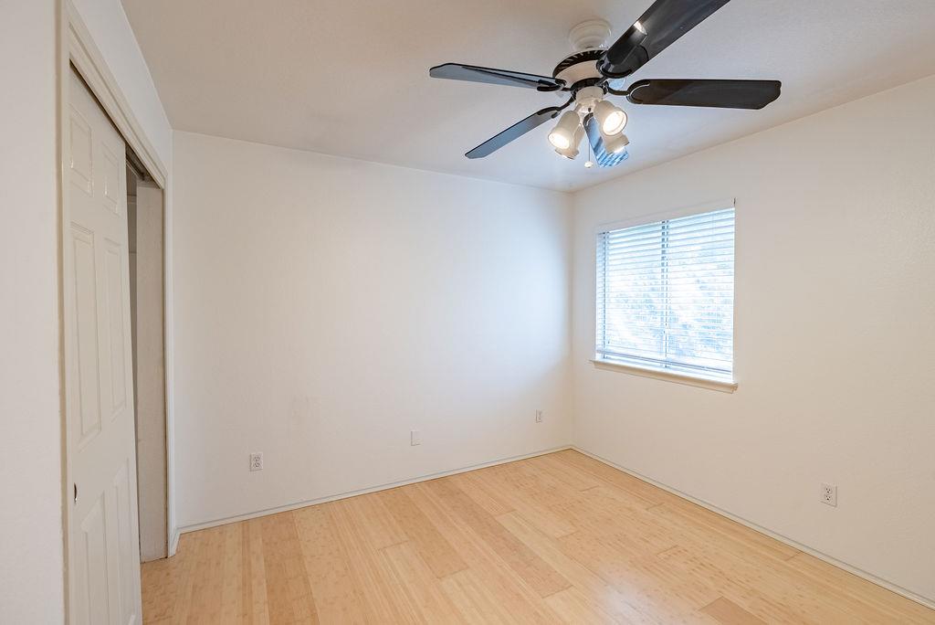 13505 Dulles Ave Property Photo 17