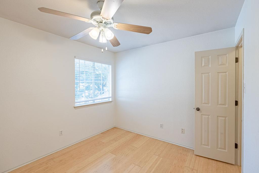13505 Dulles Ave Property Photo 19
