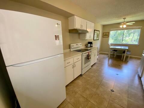 903 The High Rd Property Photo 6