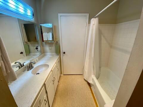 903 The High Rd Property Photo 21