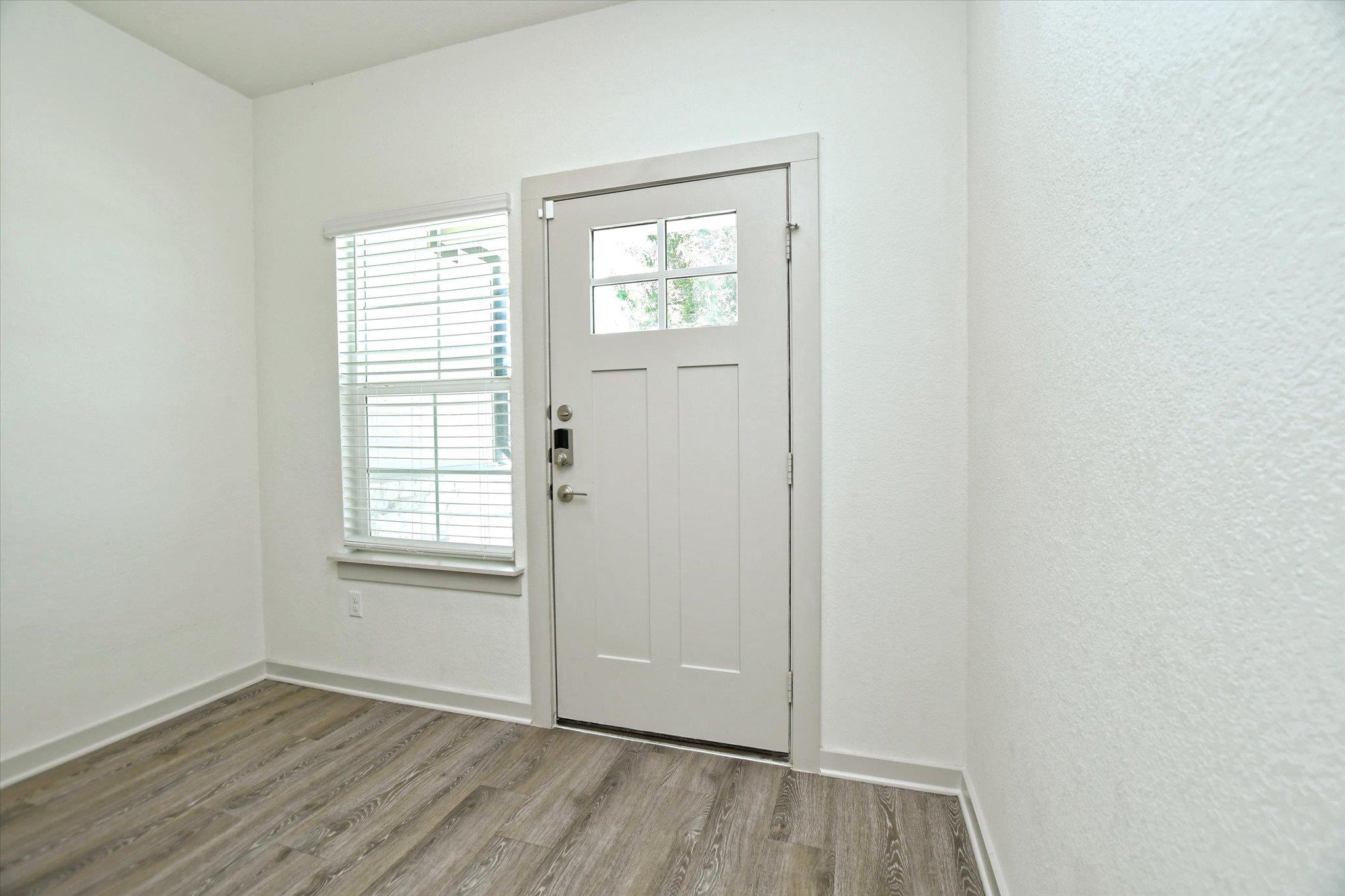 204 Merrick Rd Property Photo 6