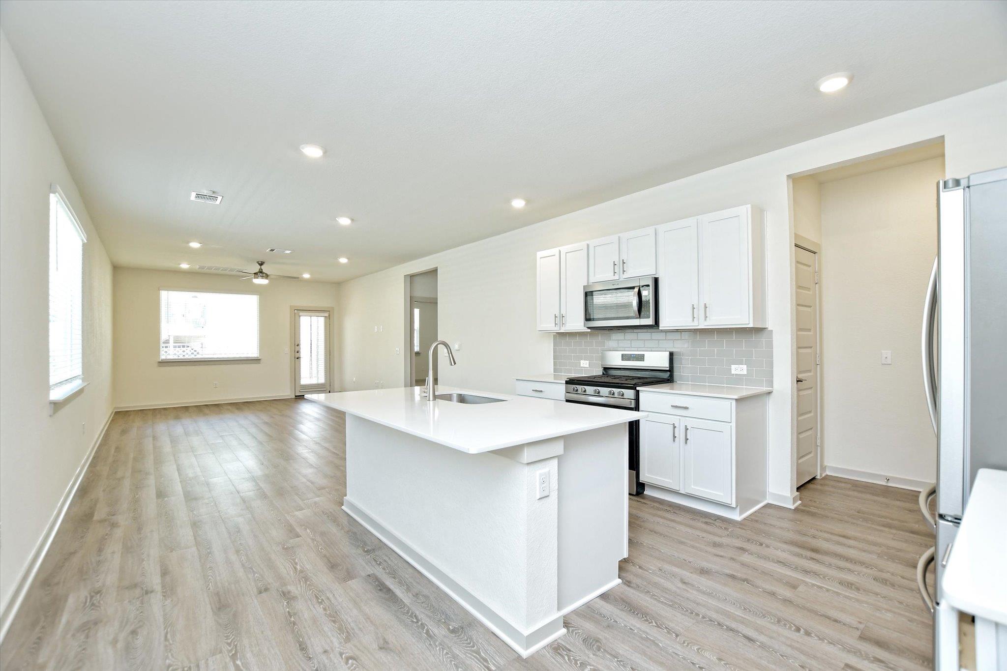 204 Merrick Rd Property Photo 7