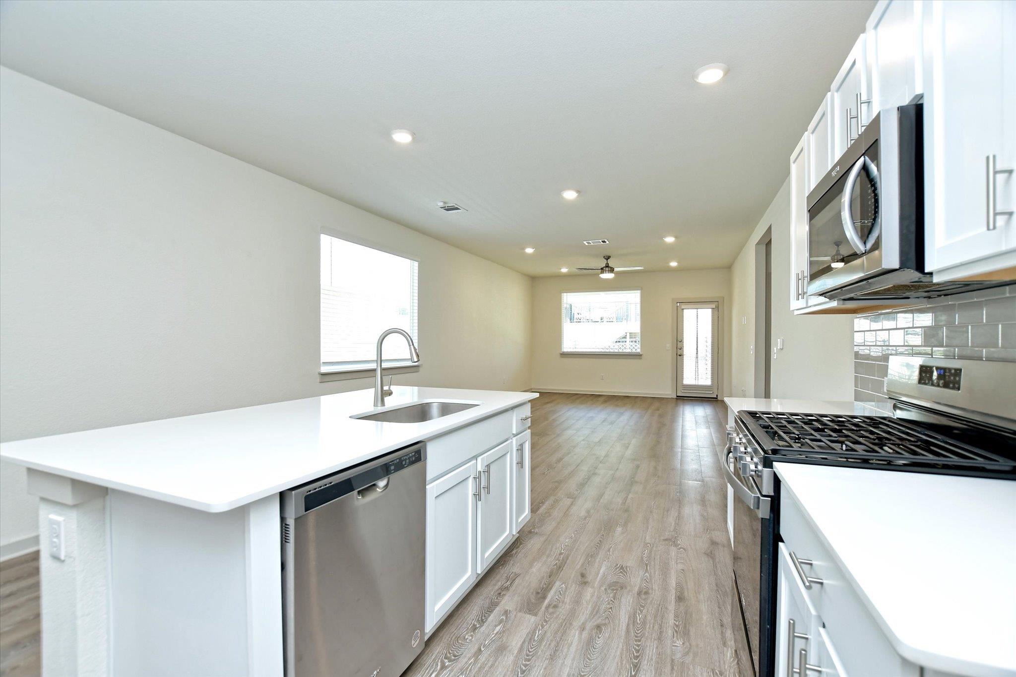 204 Merrick Rd Property Photo 10