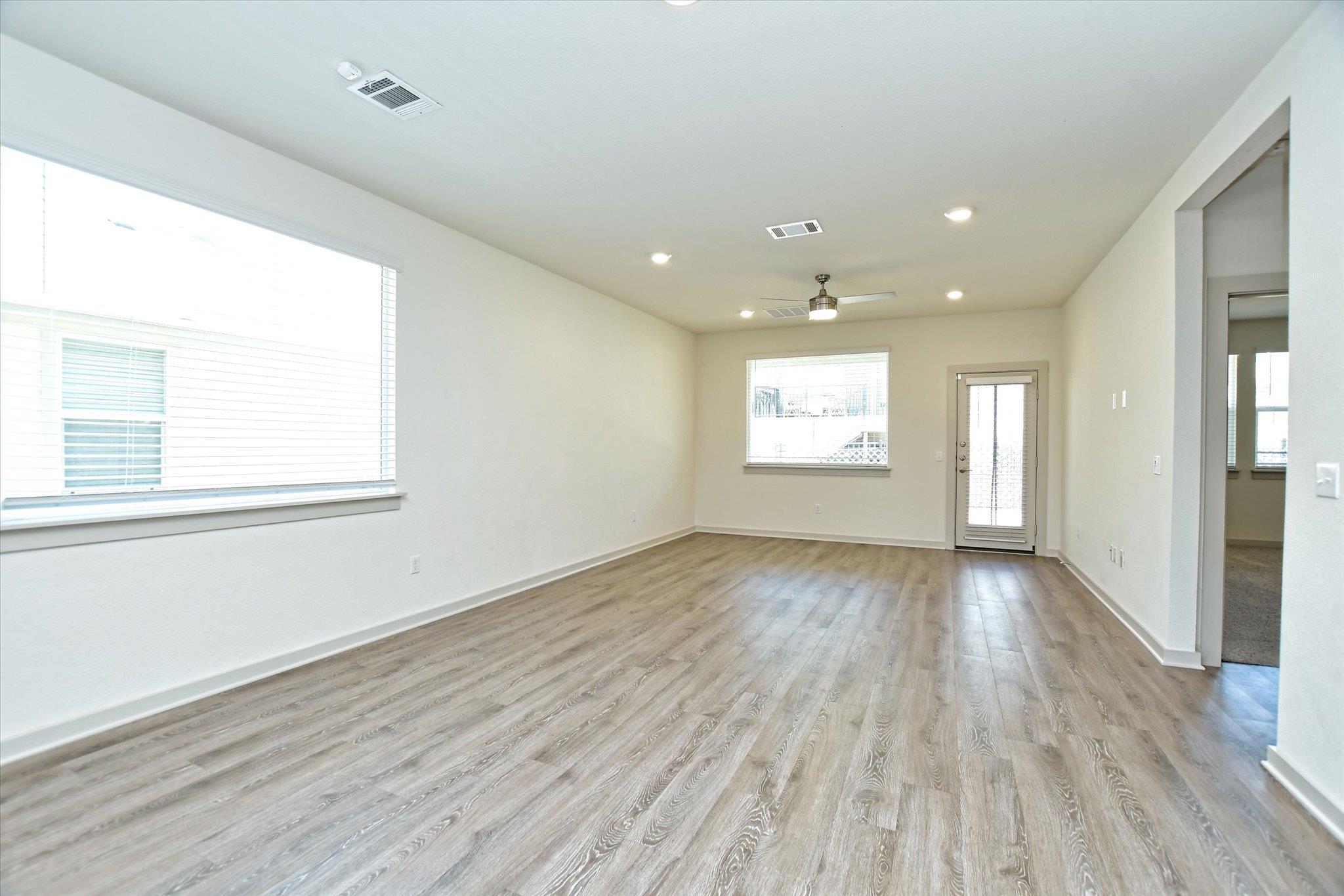 204 Merrick Rd Property Photo 12
