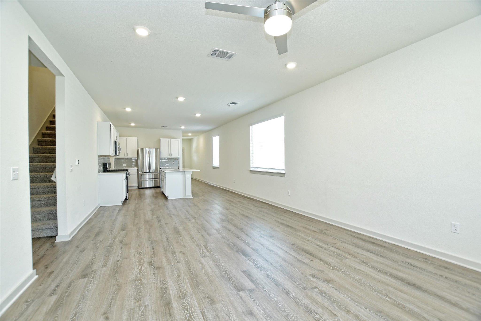 204 Merrick Rd Property Photo 15