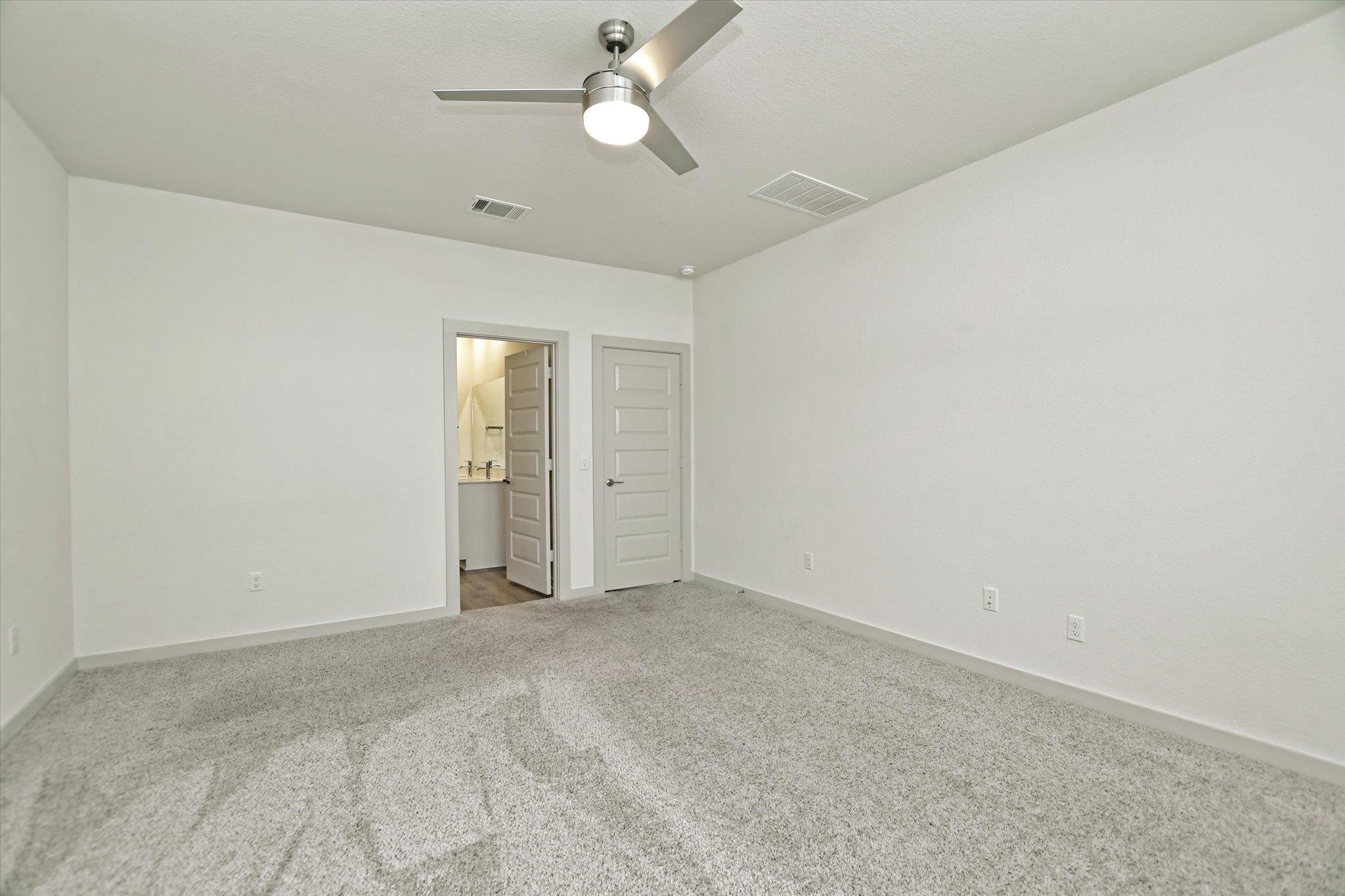204 Merrick Rd Property Photo 18