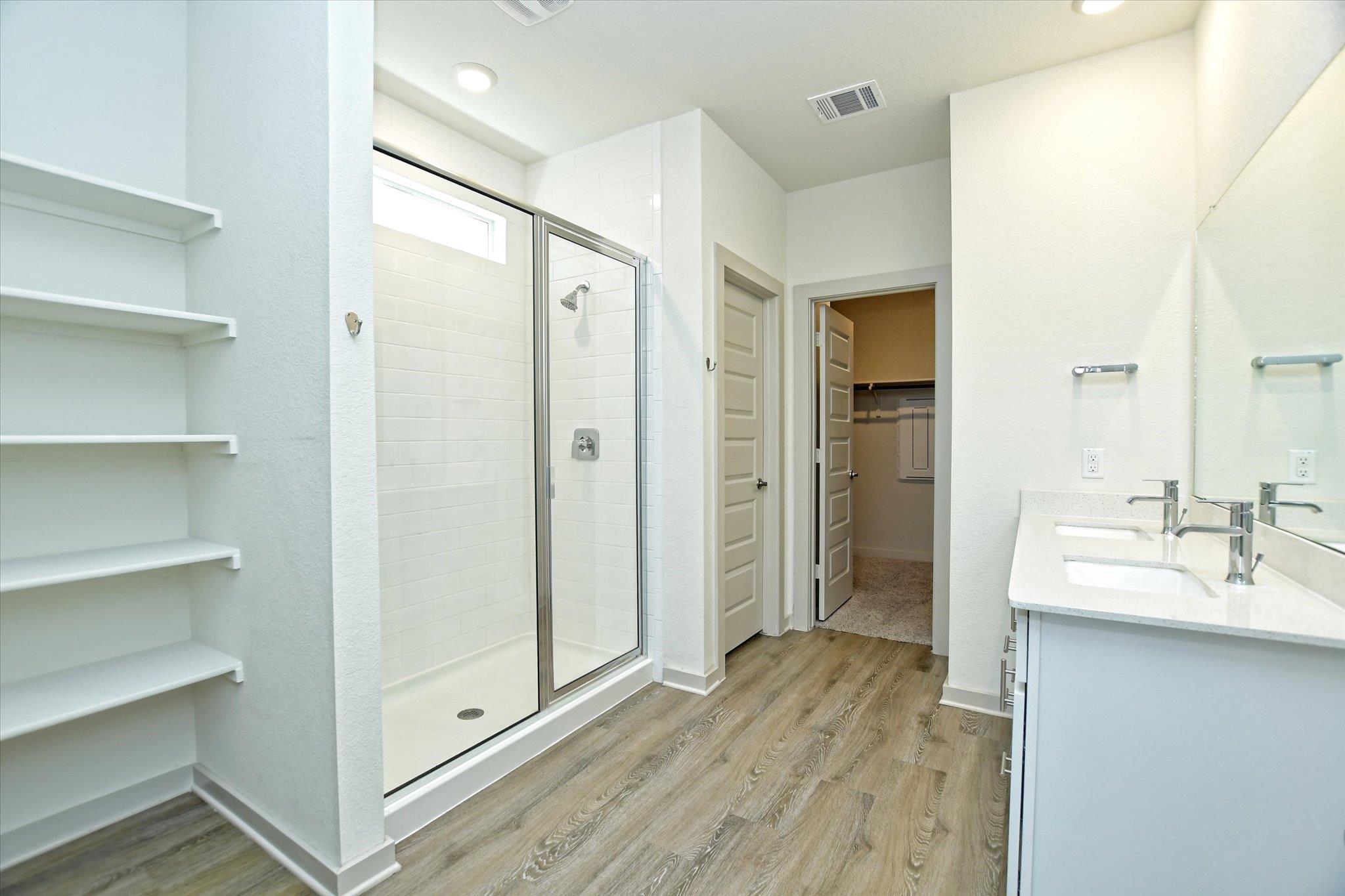 204 Merrick Rd Property Photo 19