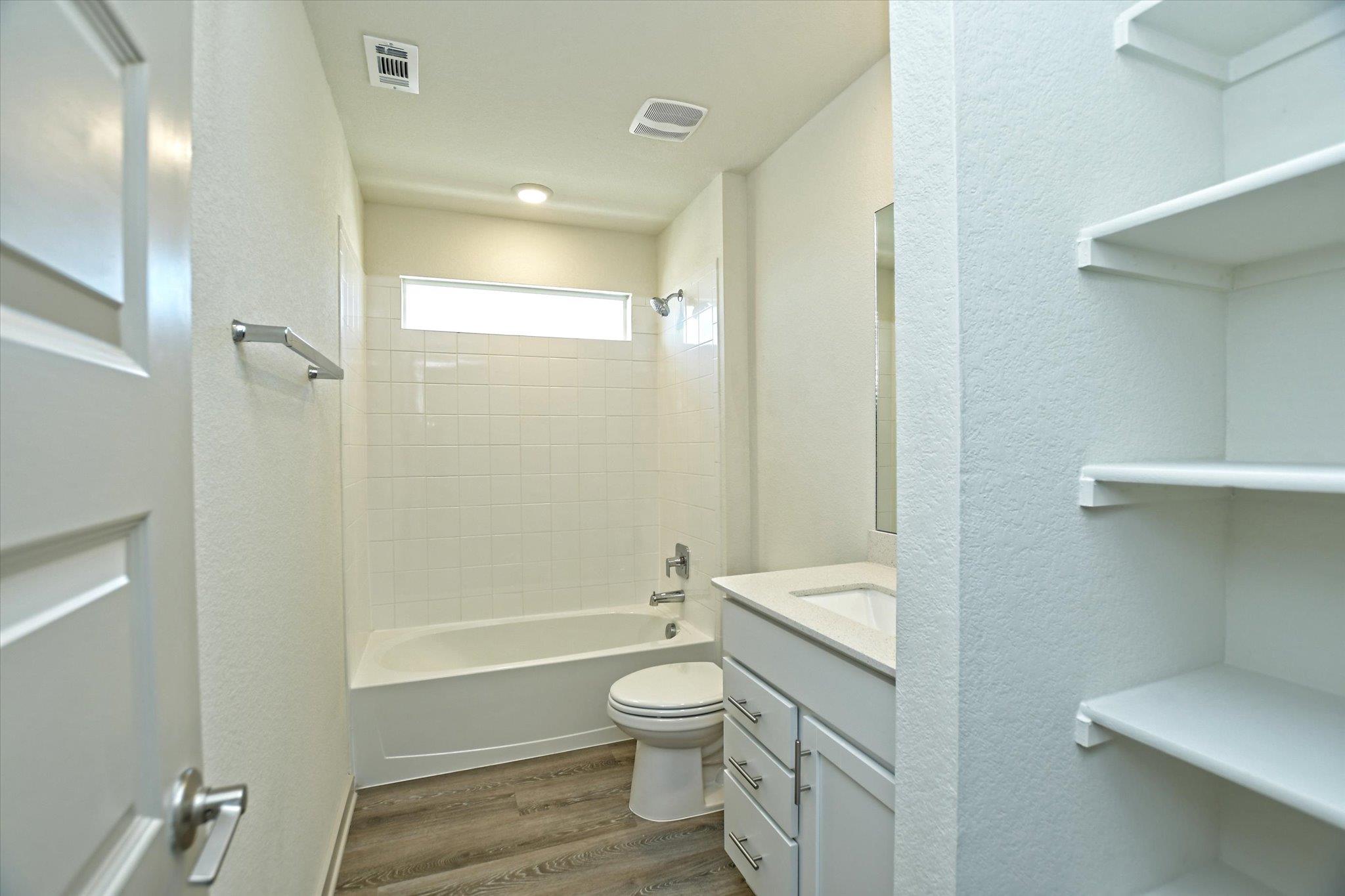 204 Merrick Rd Property Photo 26