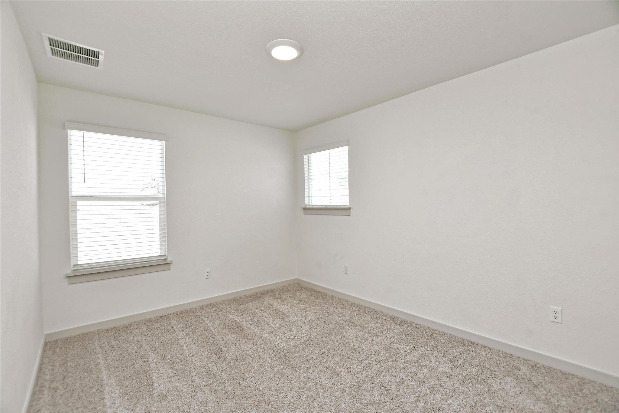 204 Merrick Rd Property Photo 28